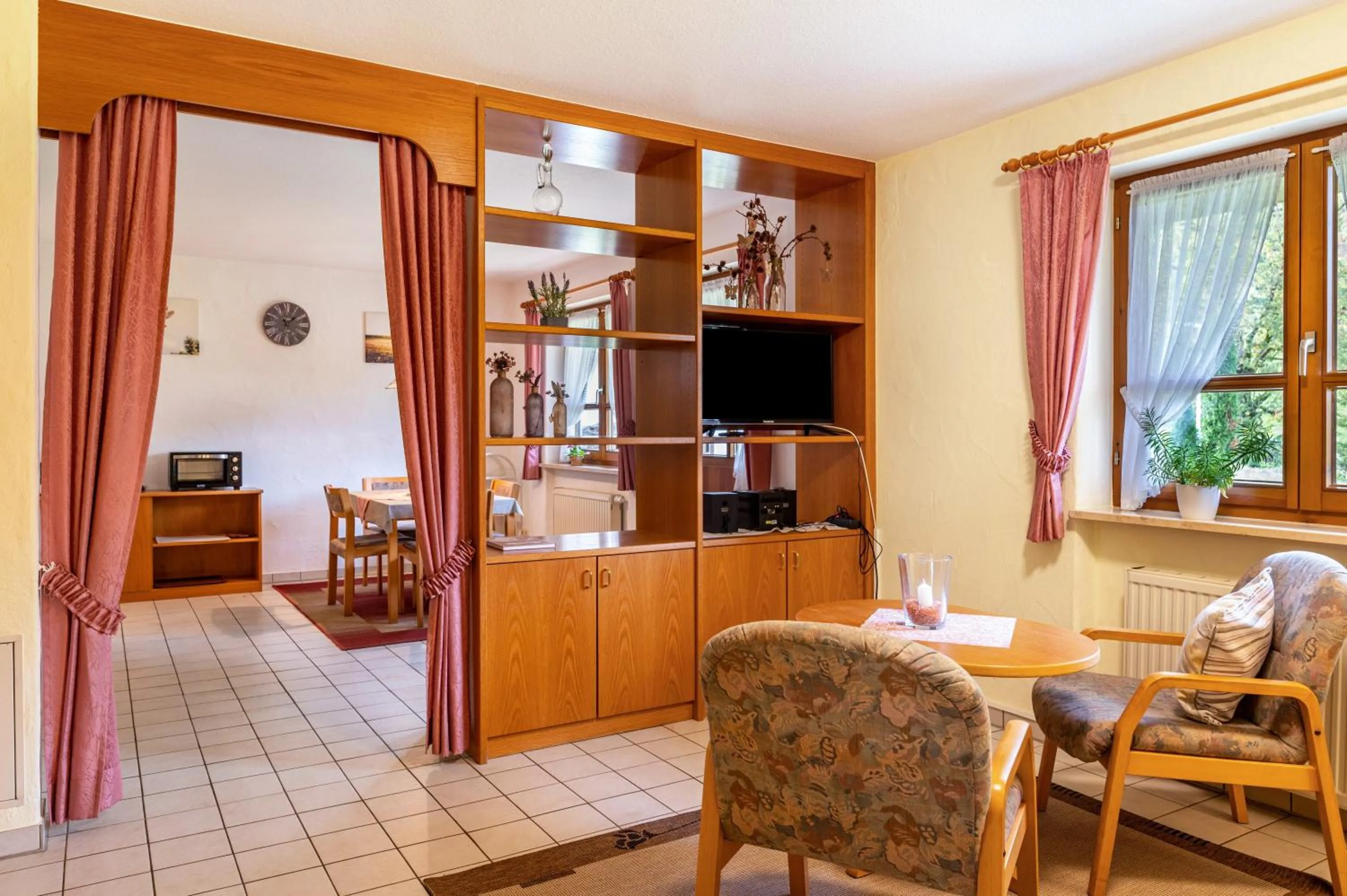 Property building in Gasthaus Zur Linde- Napf