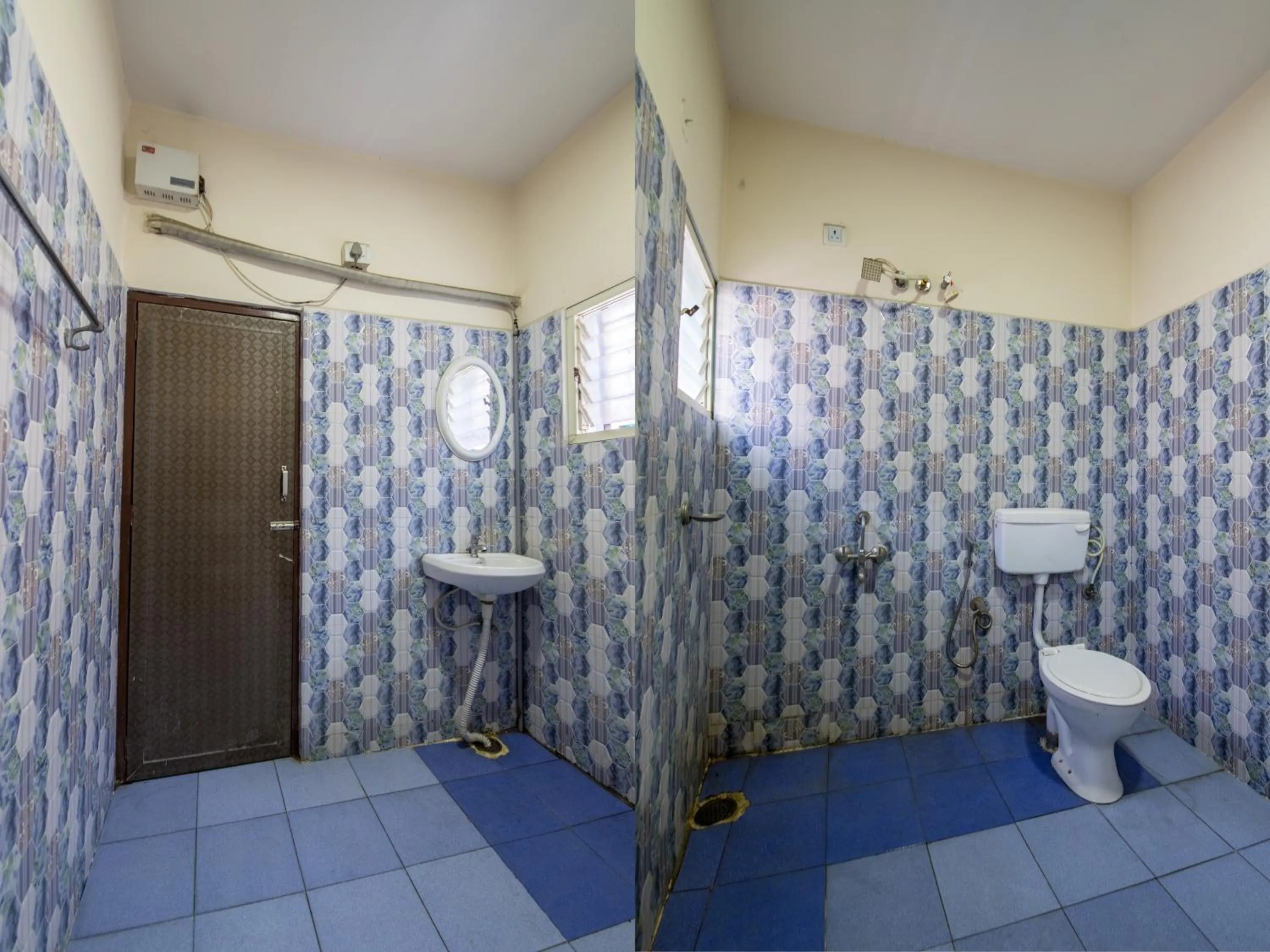 Bathroom in Lusia Inn