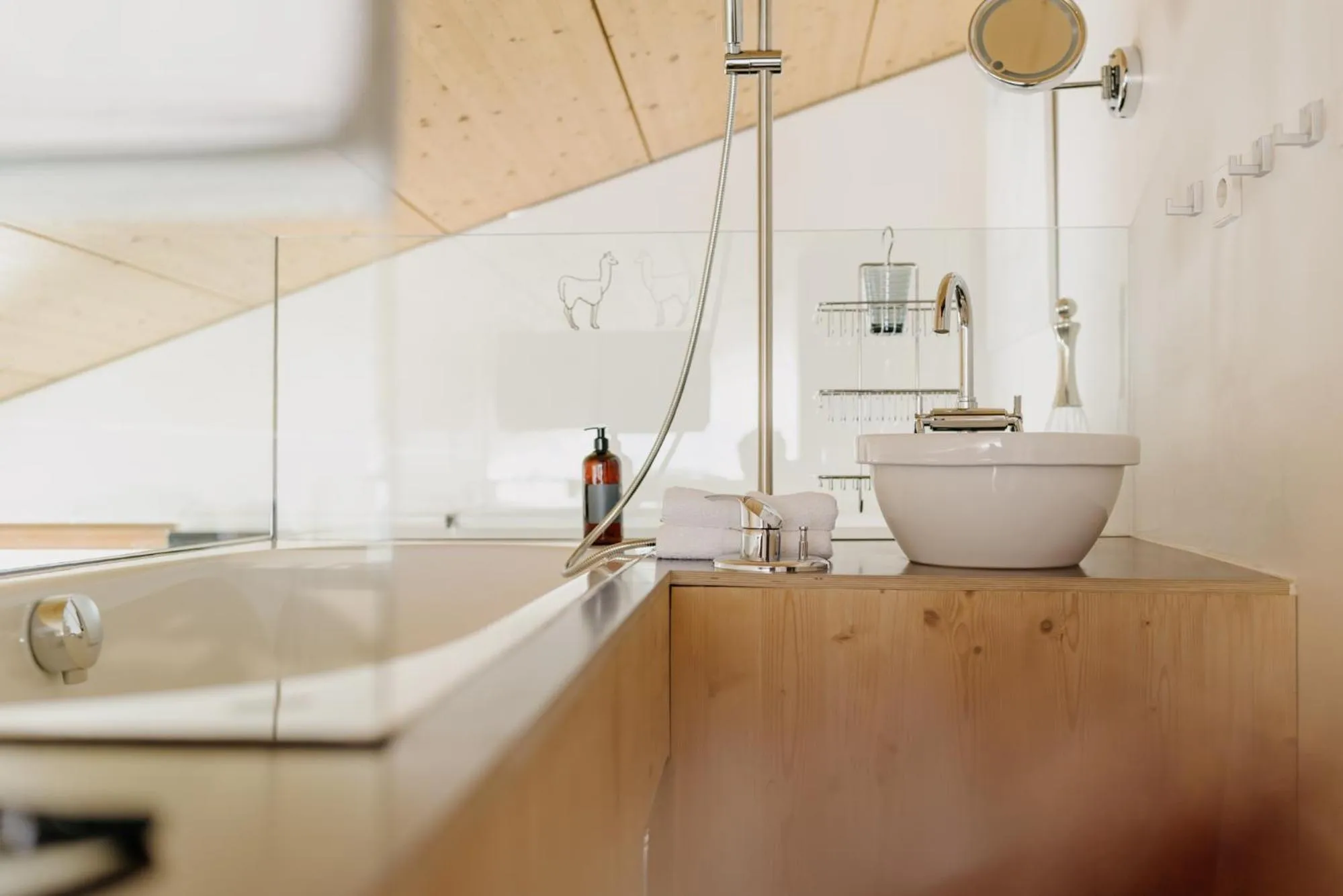 Bath in LAMA Appartement