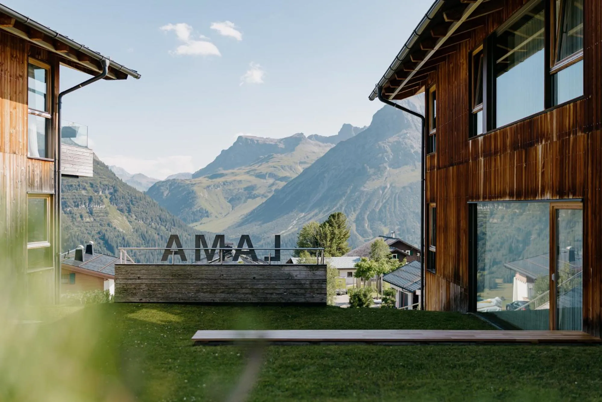 Property building in LAMA Appartement