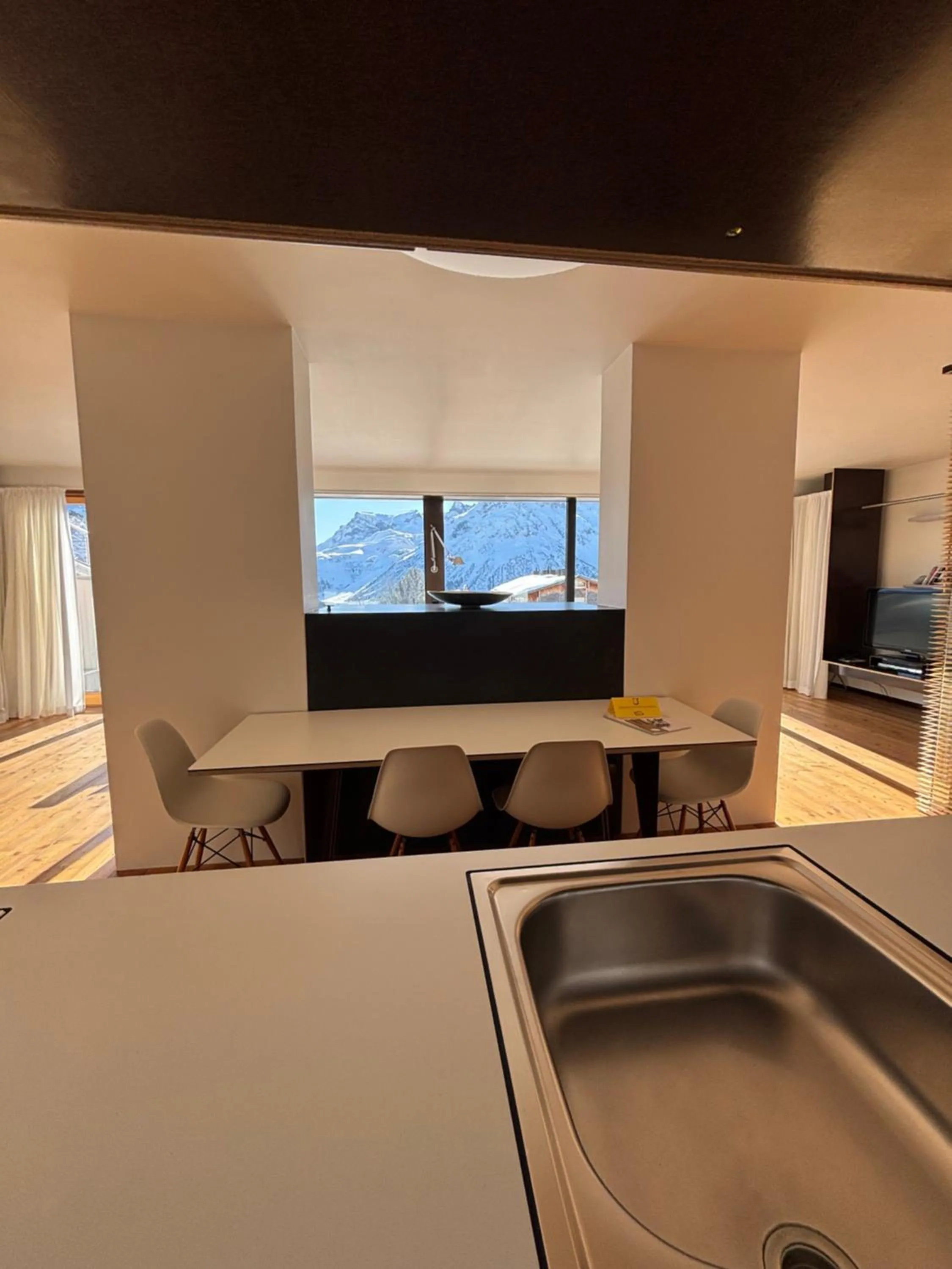 Photo of the whole room in LAMA Appartement