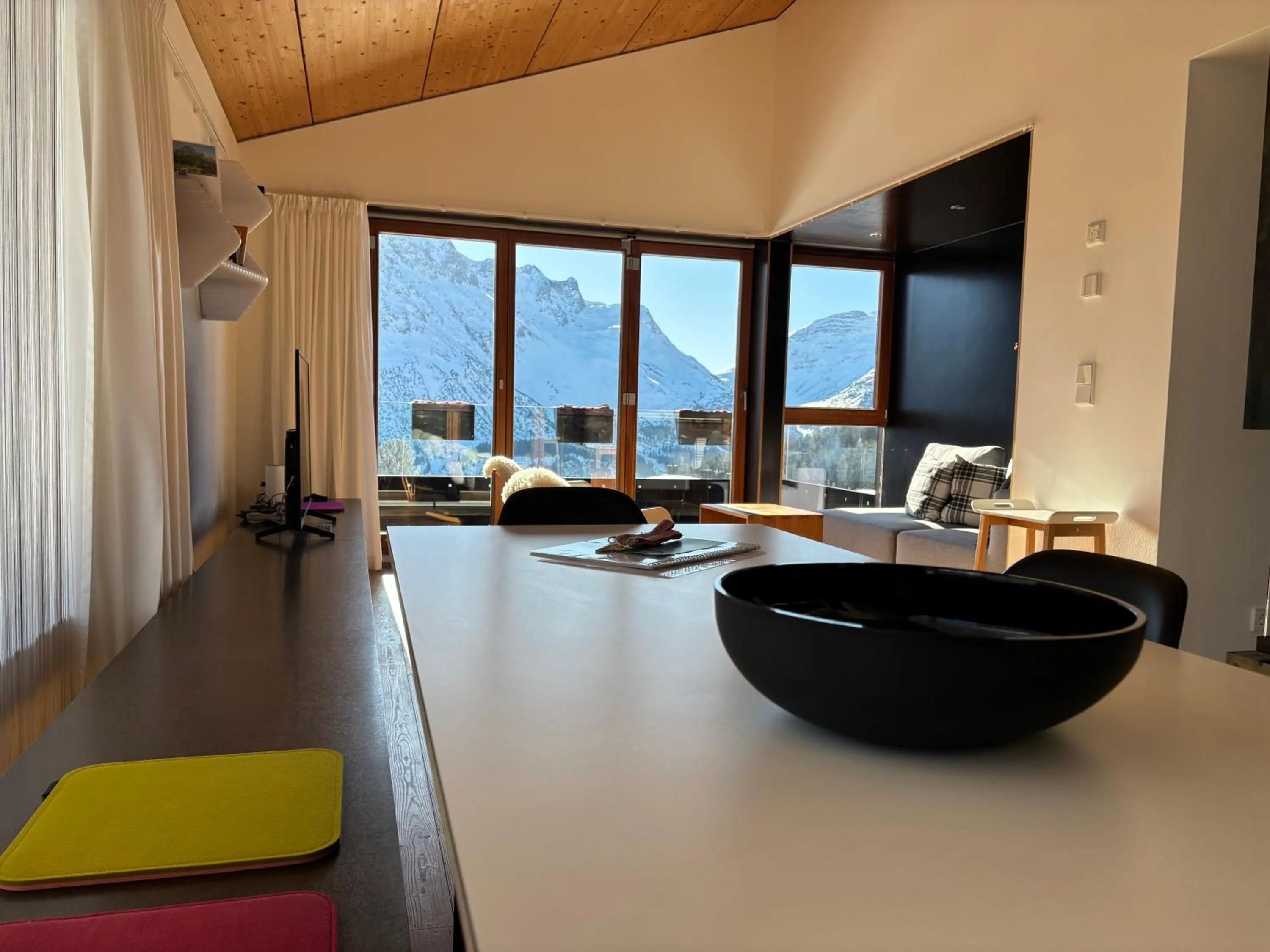 Photo of the whole room in LAMA Appartement