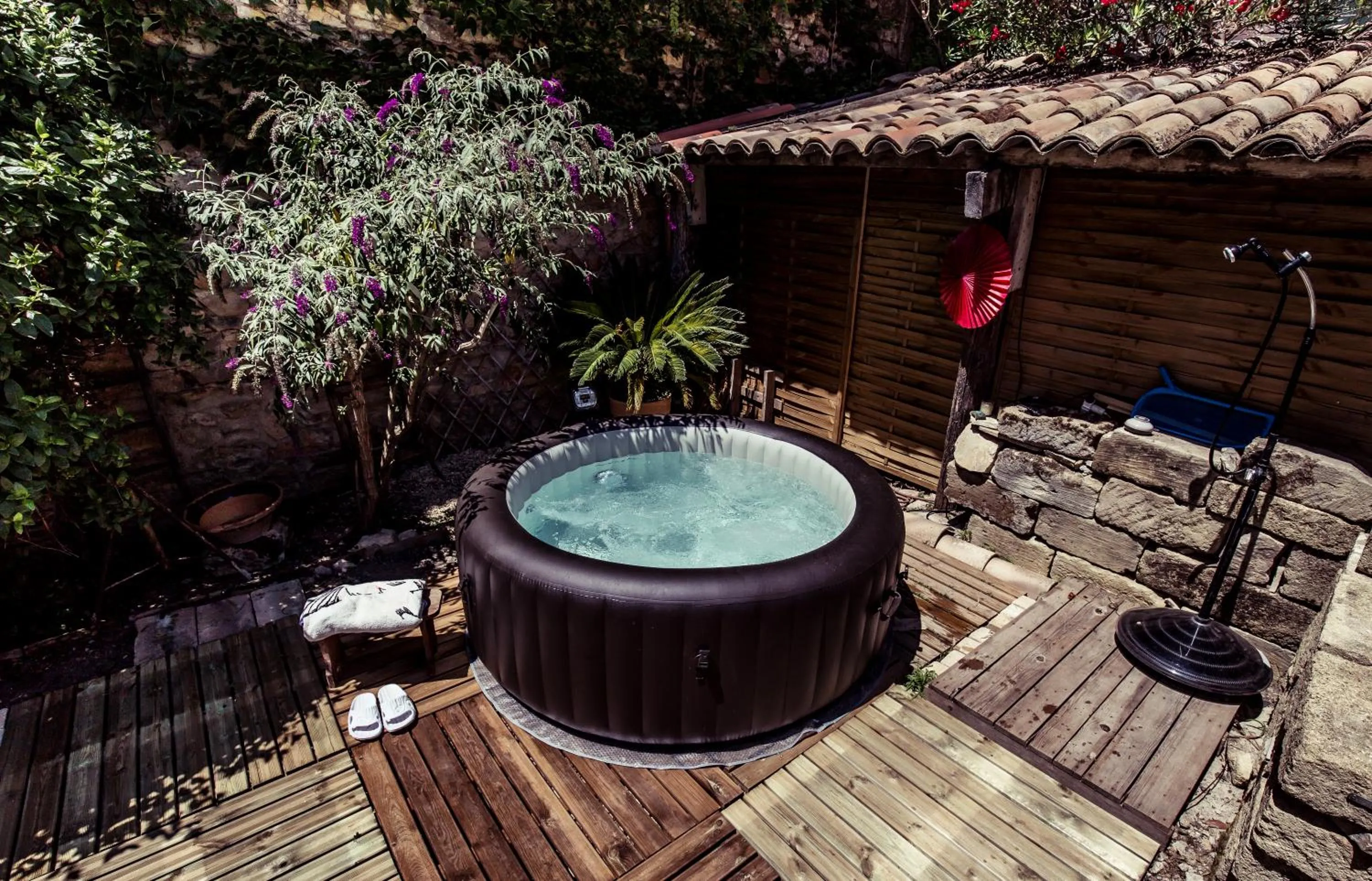Hot Tub in Le Clos des Aramons