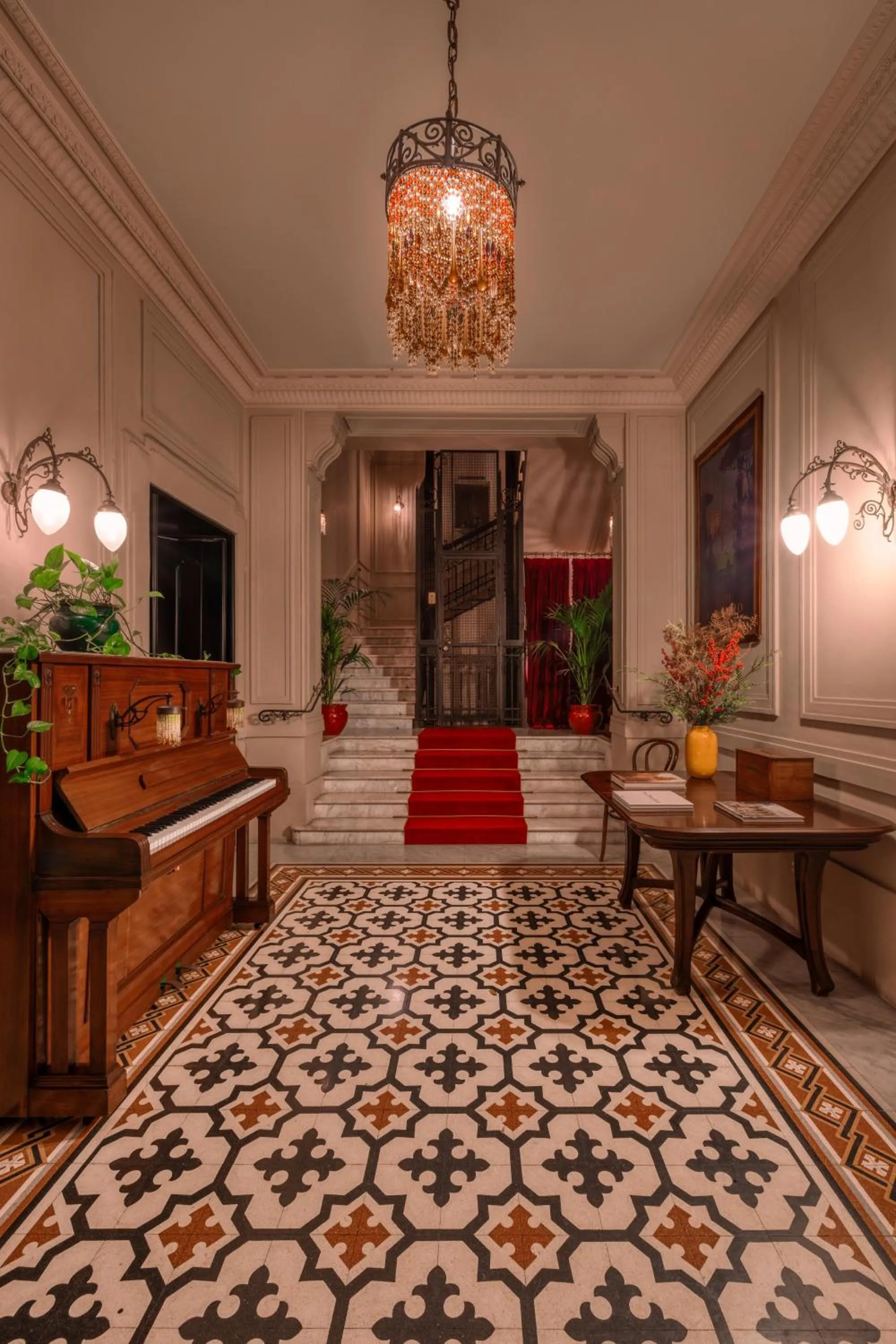 Decorative detail in Hotel Locarno