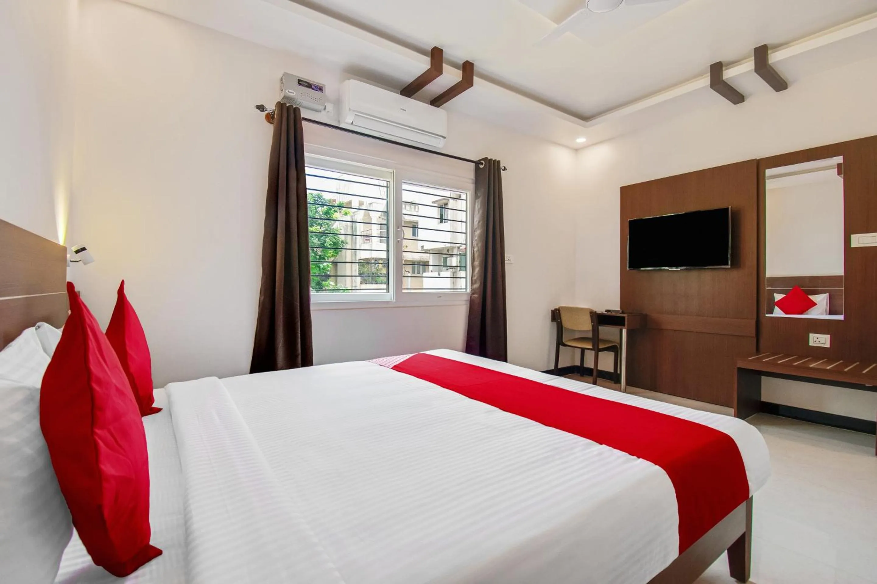 Bedroom, Bed in Super Hotel O Resida Elite Service Apartments Near Manipal hospital