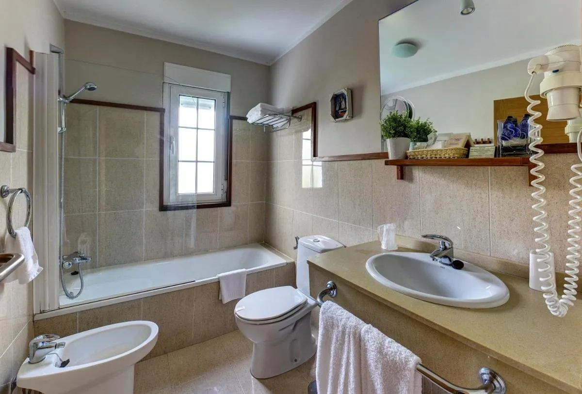 Bathroom in Hotel Mirador del Sella