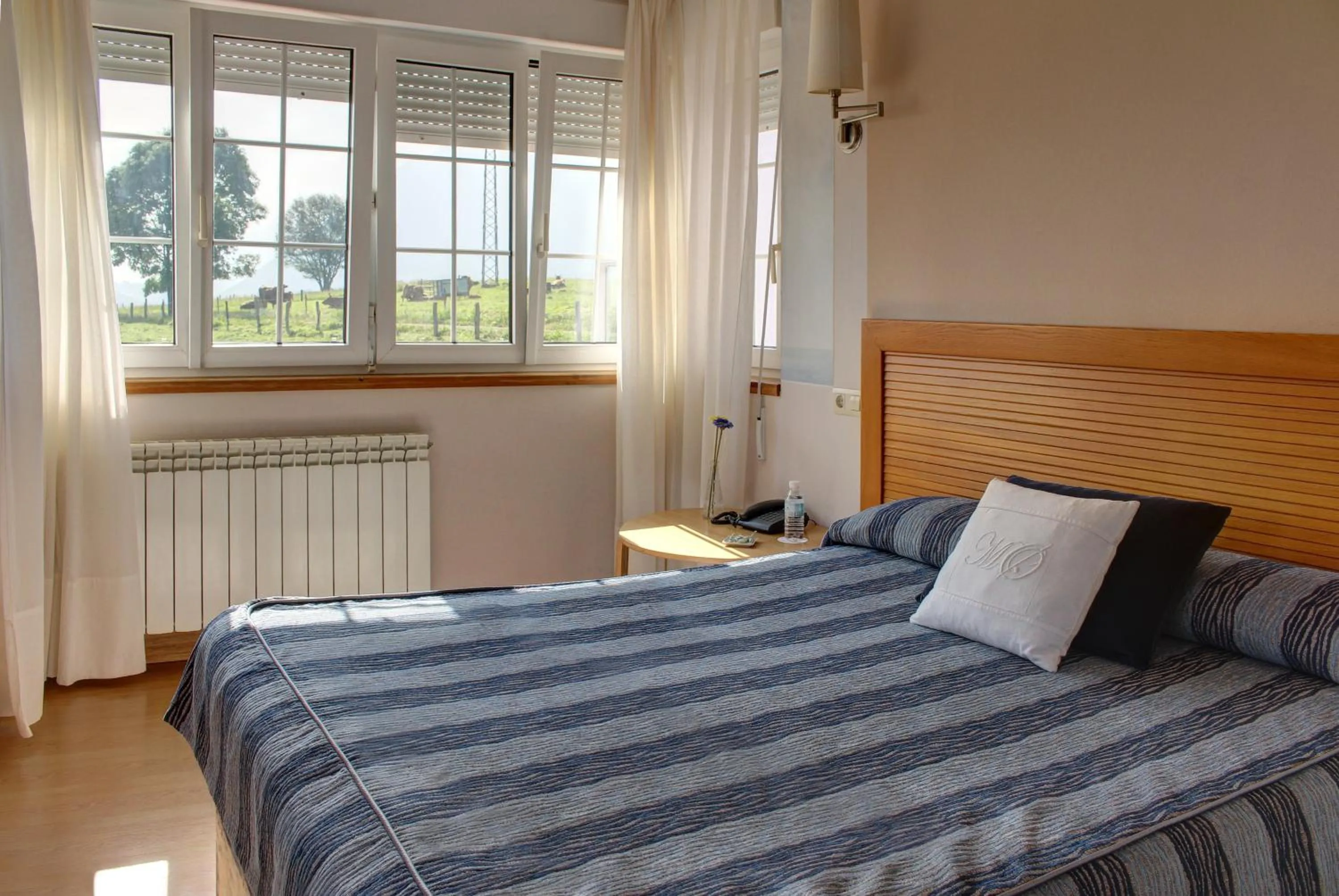 Photo of the whole room, Bed in Hotel Mirador del Sella