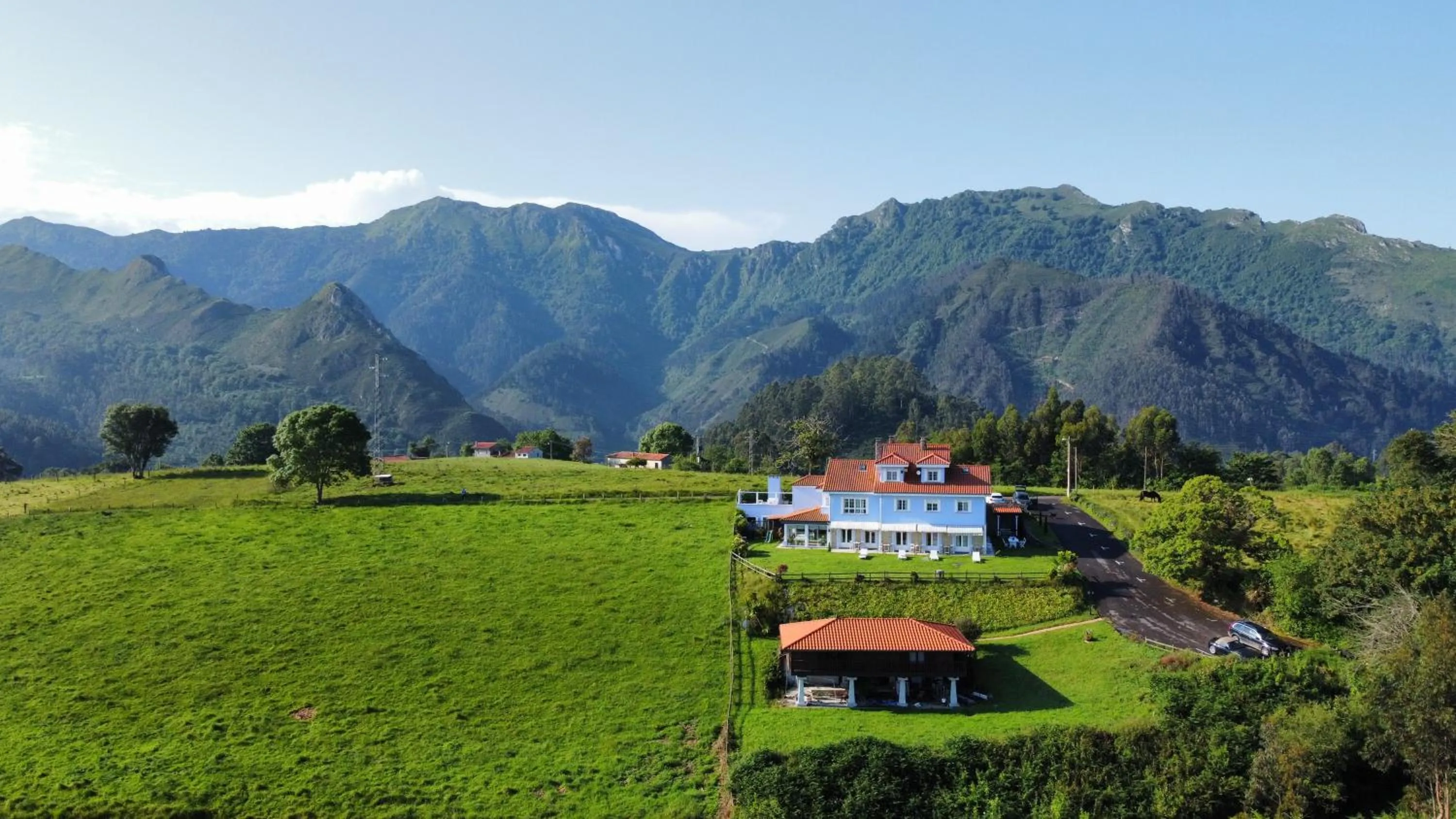 Property building in Hotel Mirador del Sella