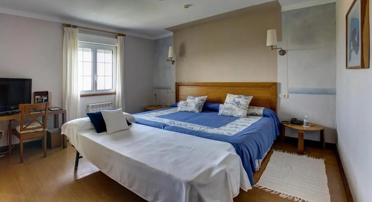 Bedroom, Bed in Hotel Mirador del Sella