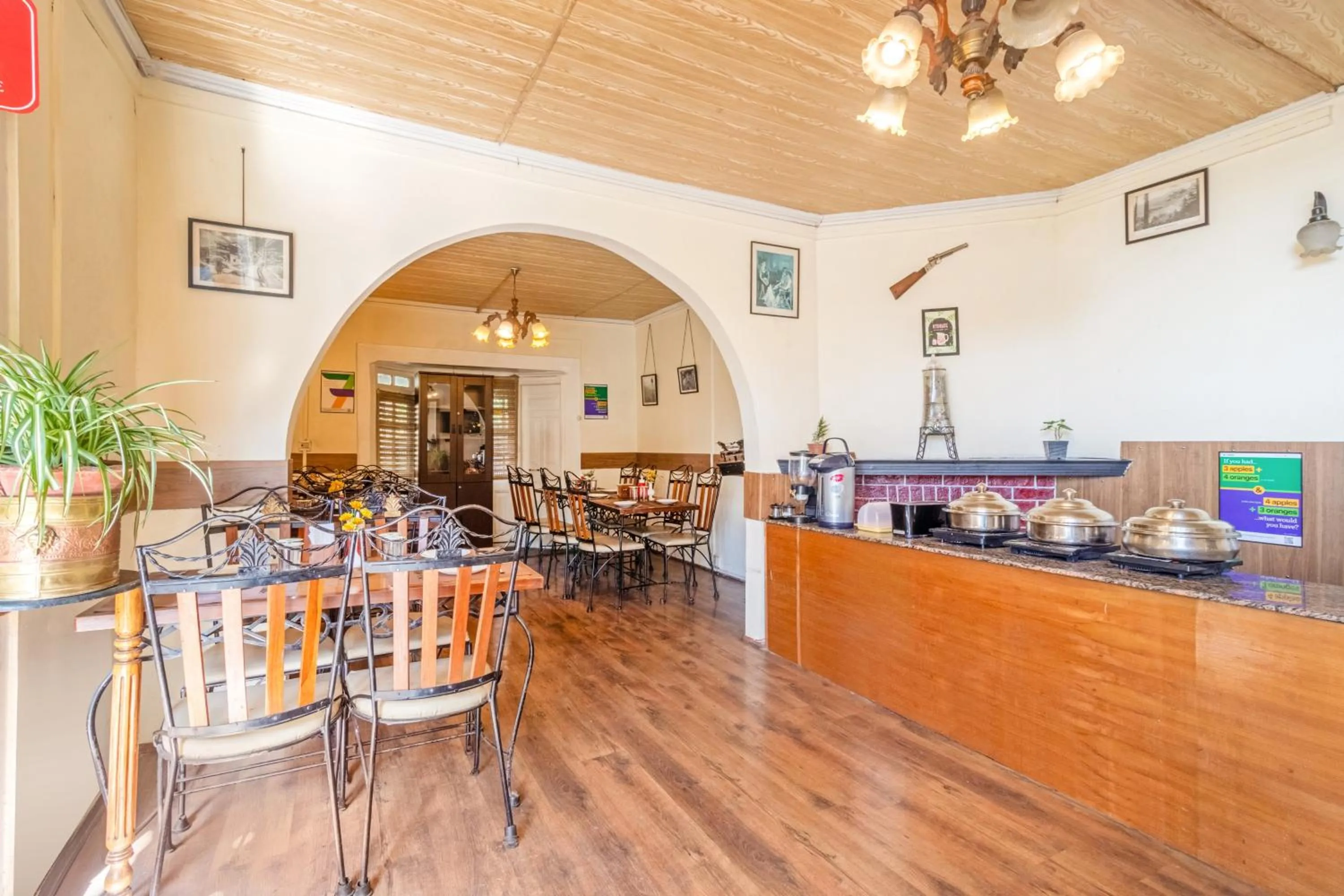 Restaurant/places to eat in Treebo The Alpine Heritage Residency