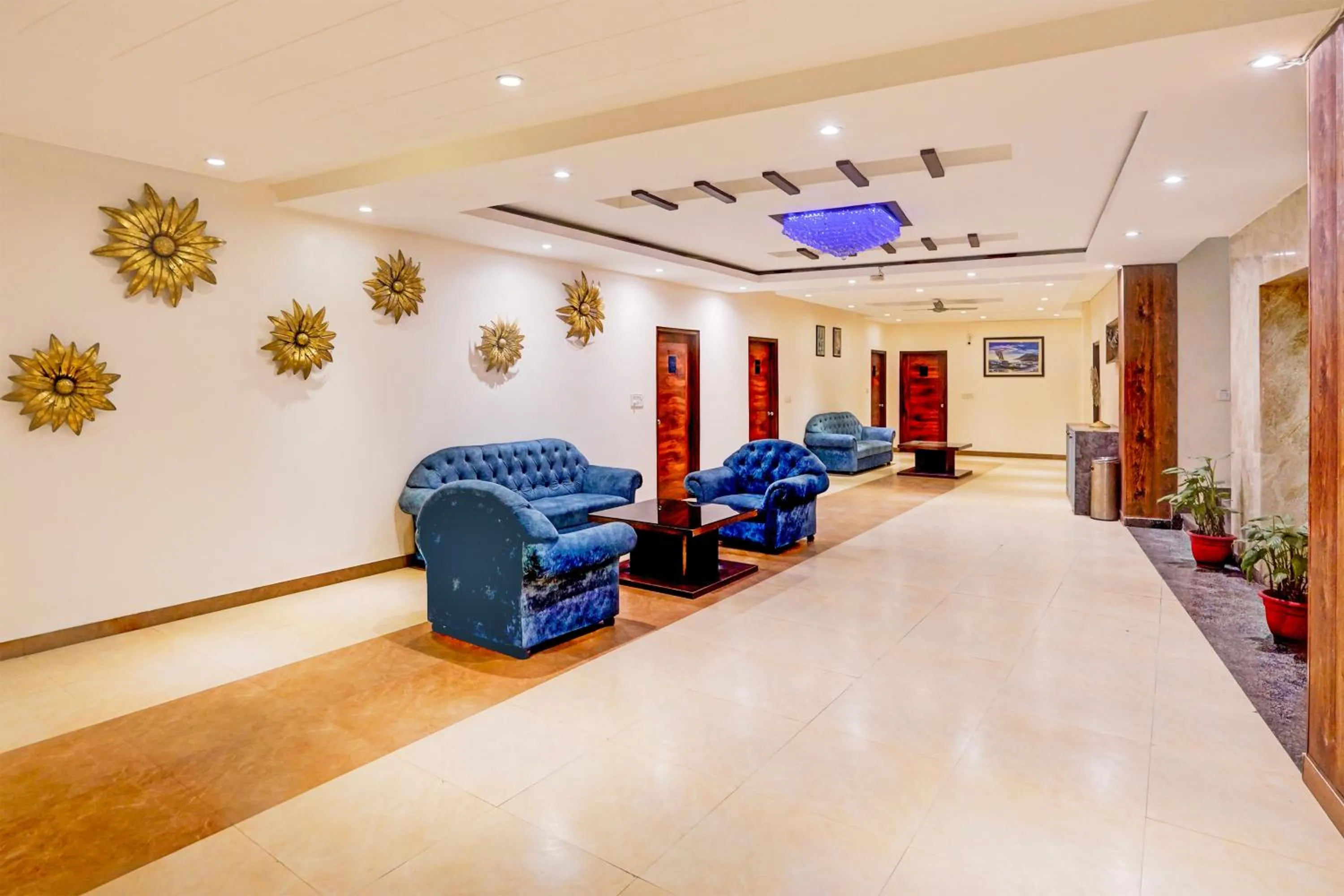 Lobby or reception in Super Townhouse Prince Chowk Near Railway Station