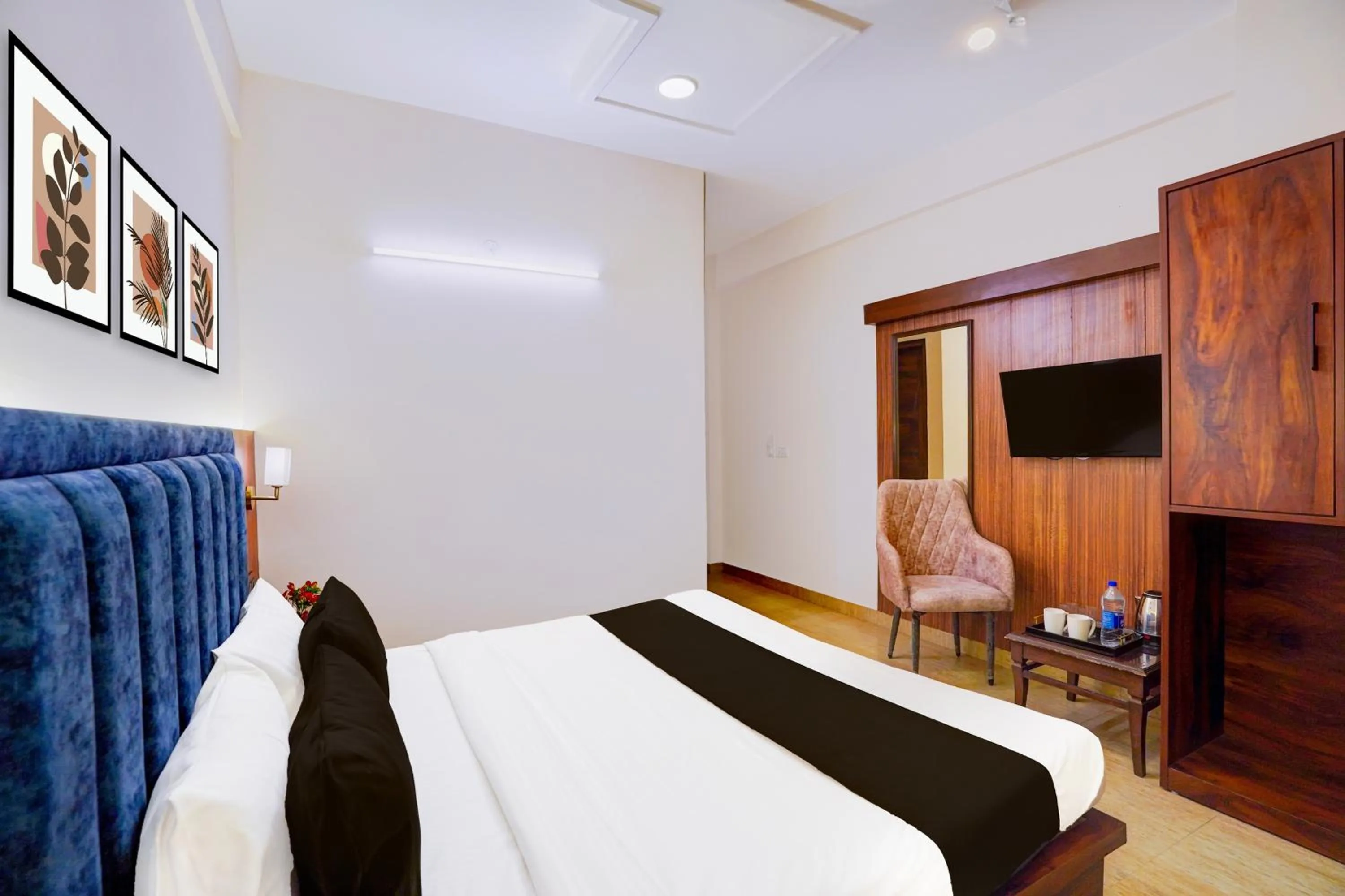 Bedroom, Bed in Super Townhouse Prince Chowk Near Railway Station