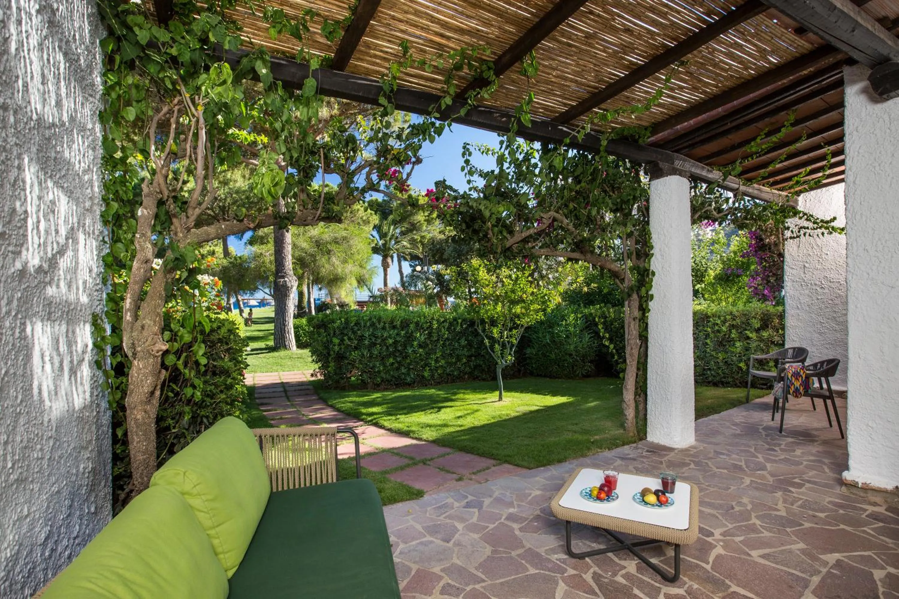 Day in Cormoran Hotel & Residence