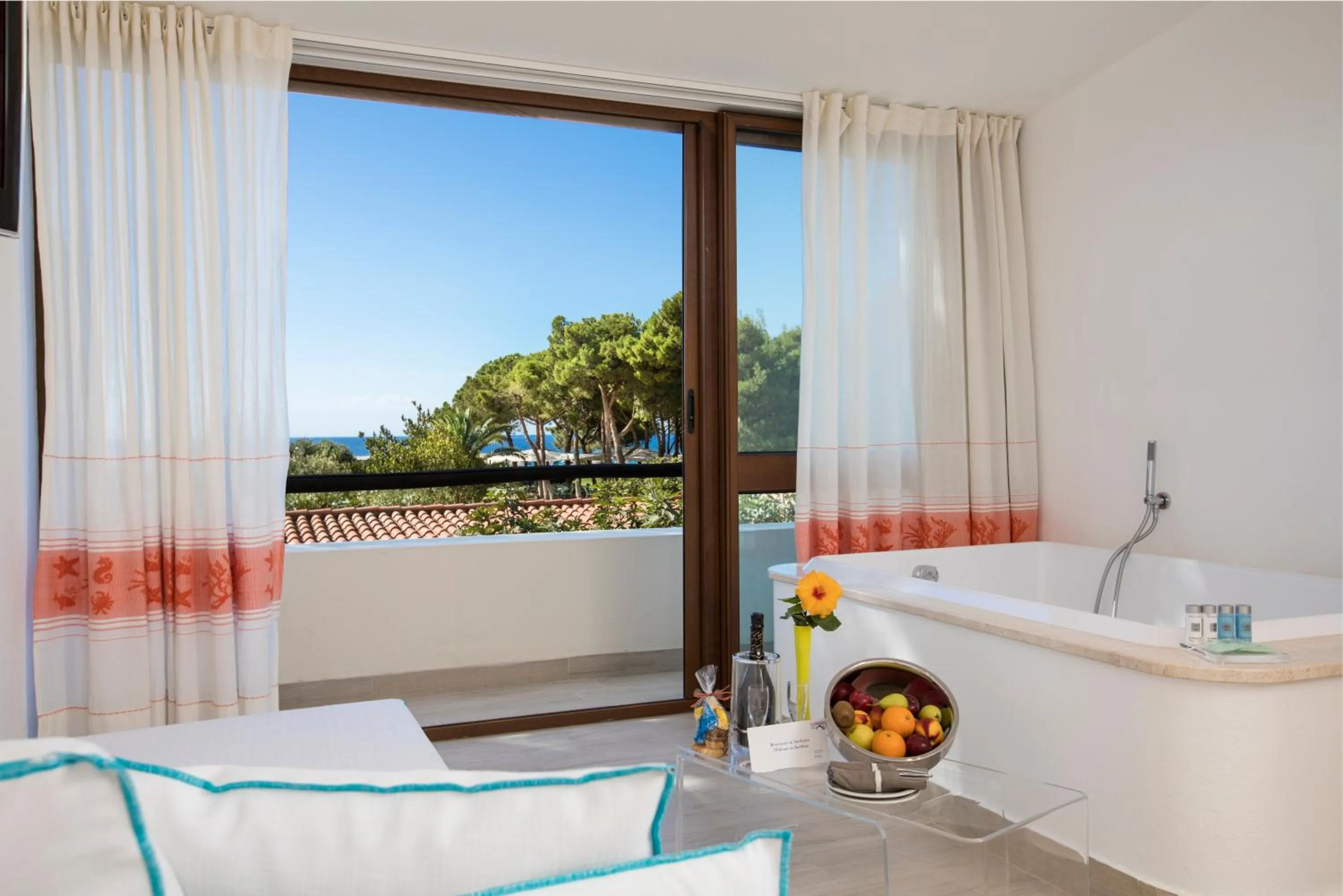 Balcony/Terrace in Cormoran Hotel & Residence