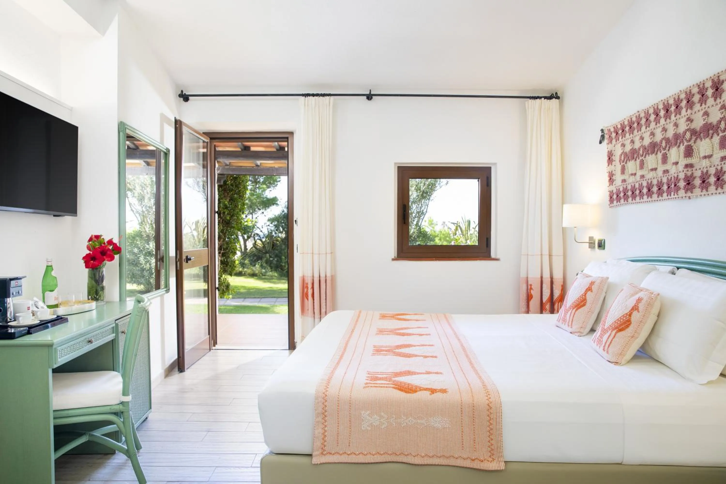 Photo of the whole room, Bed in Cormoran Hotel & Residence