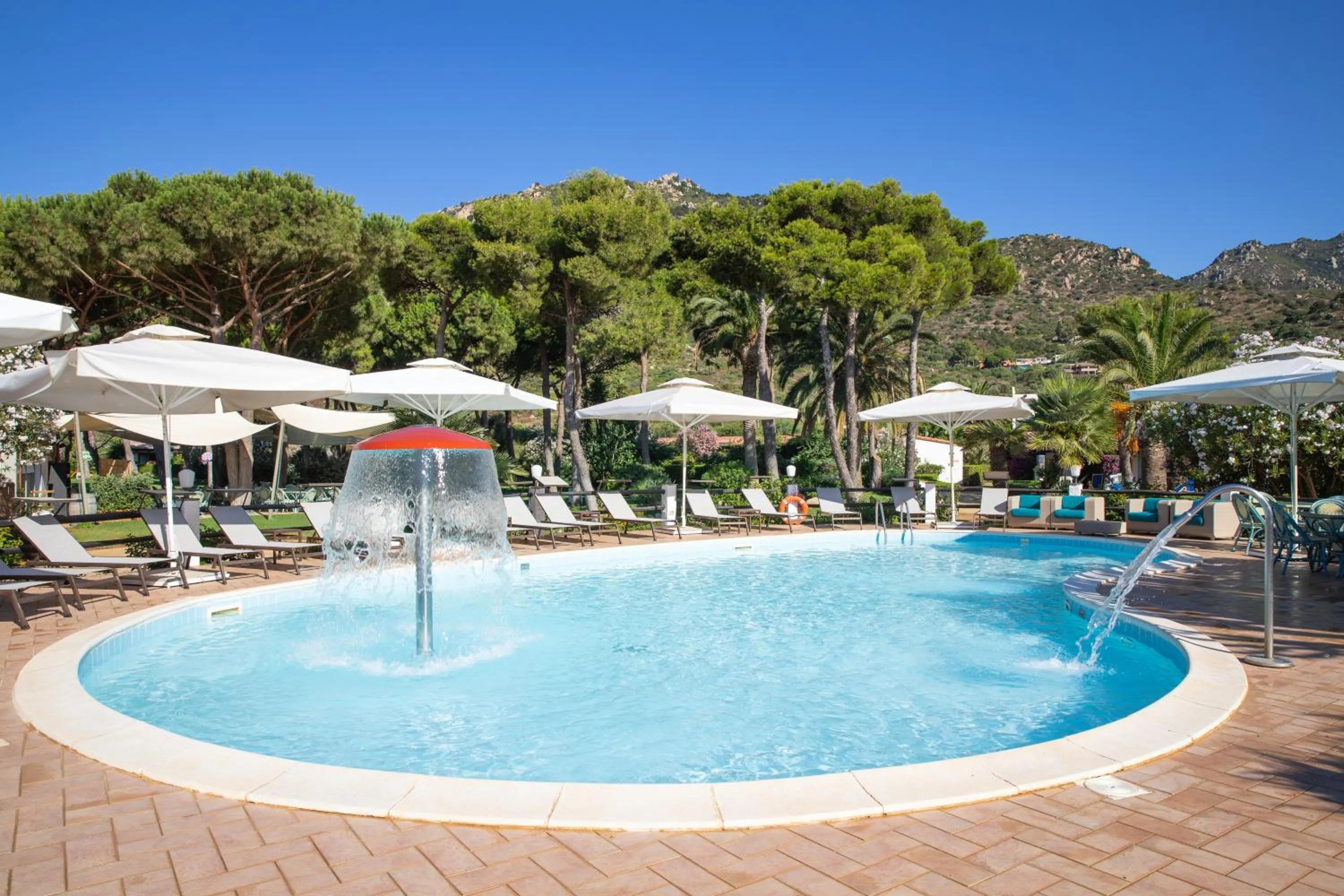 Day in Cormoran Hotel & Residence