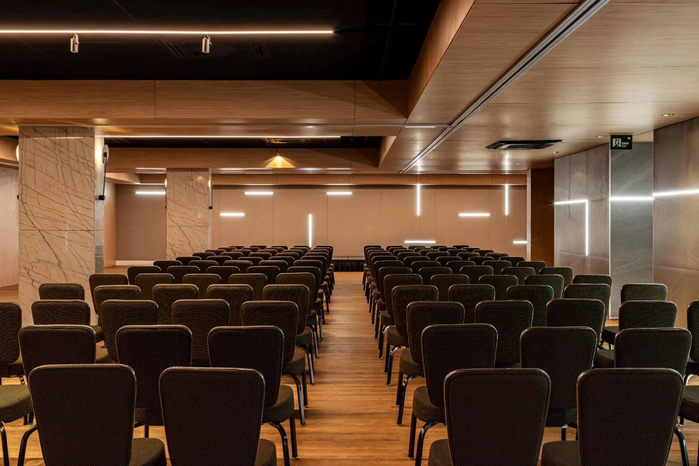 Meeting/conference room in Hotel Gran Marquise