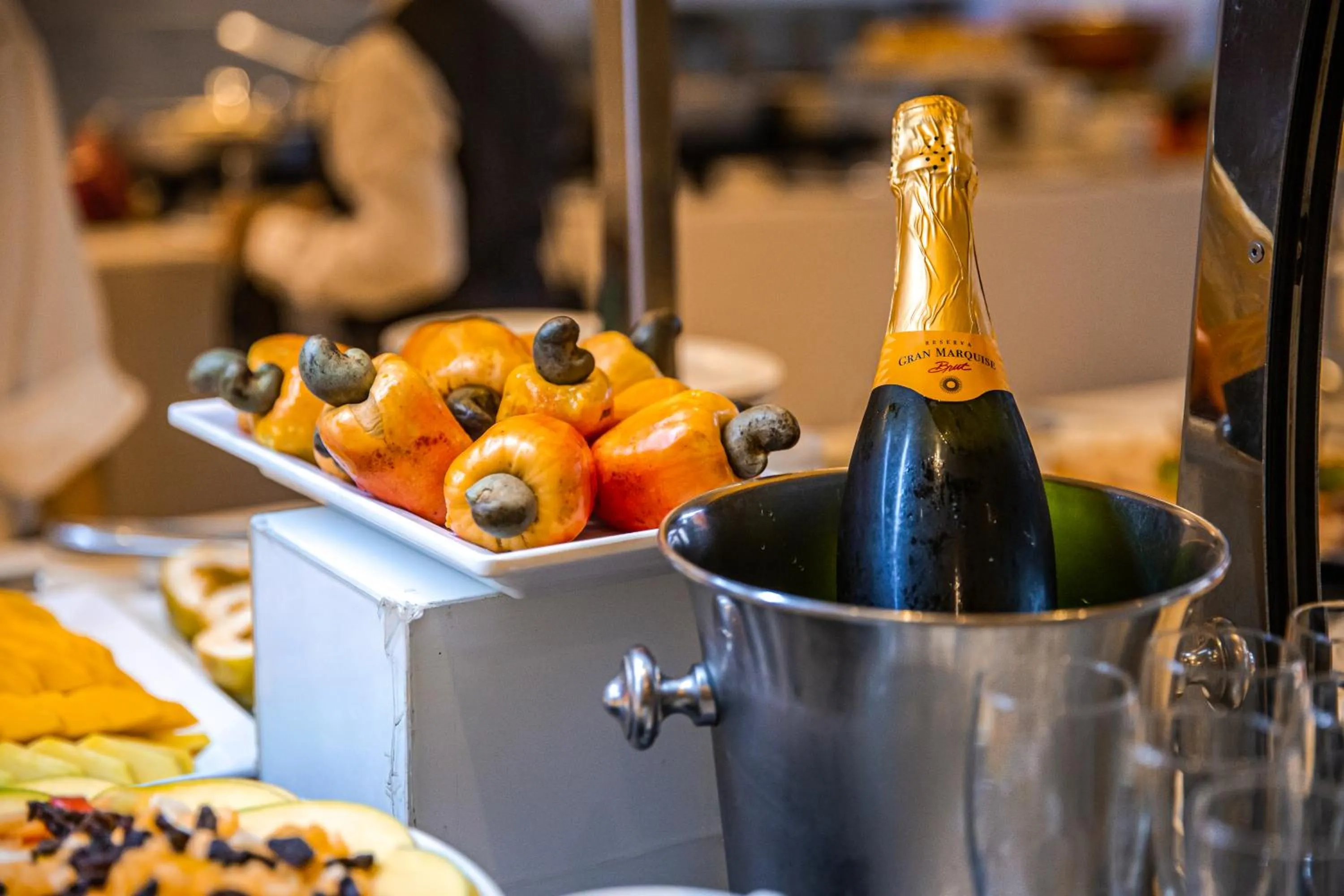 Buffet breakfast in Hotel Gran Marquise