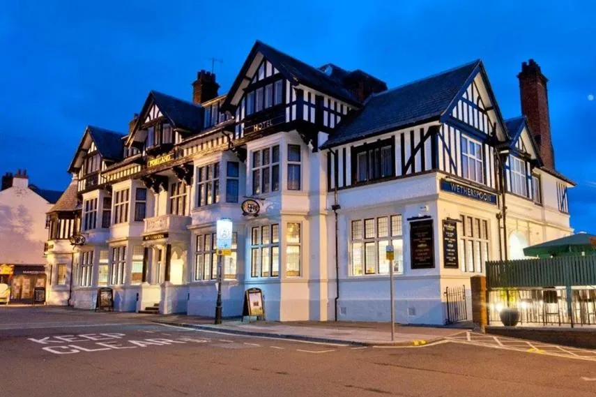 Facade/entrance in The Portland Hotel Wetherspoon