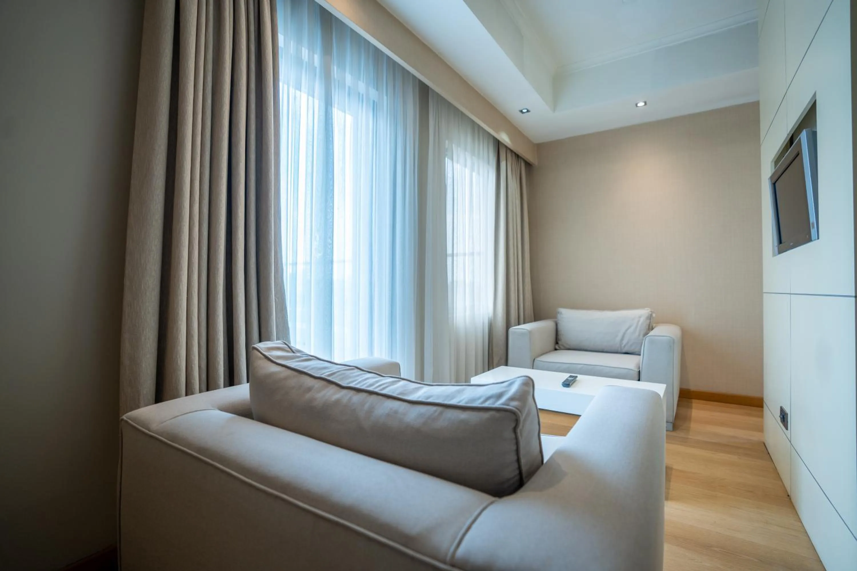 TV and multimedia in Sundance Hotel Istanbul