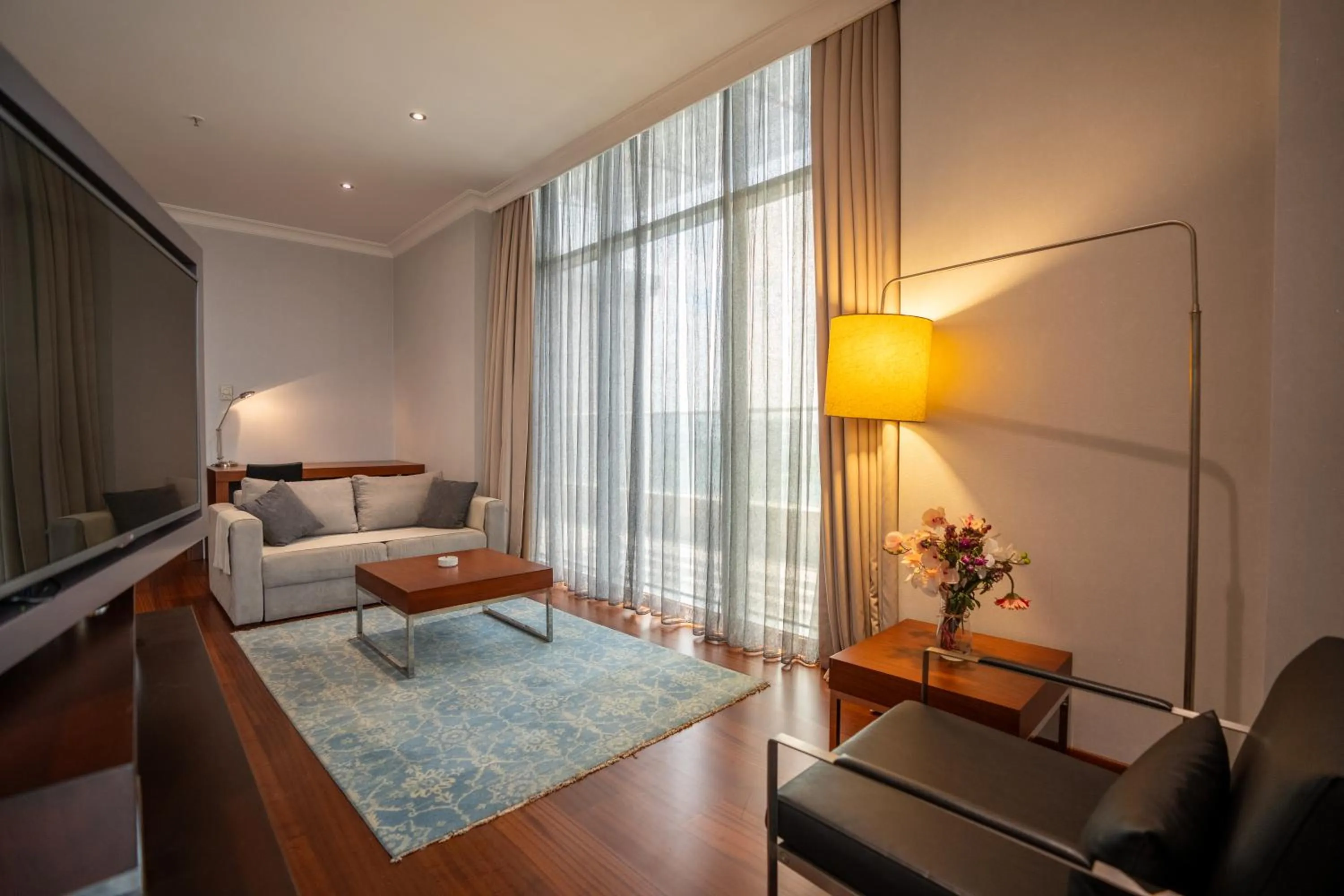 TV and multimedia in Sundance Hotel Istanbul