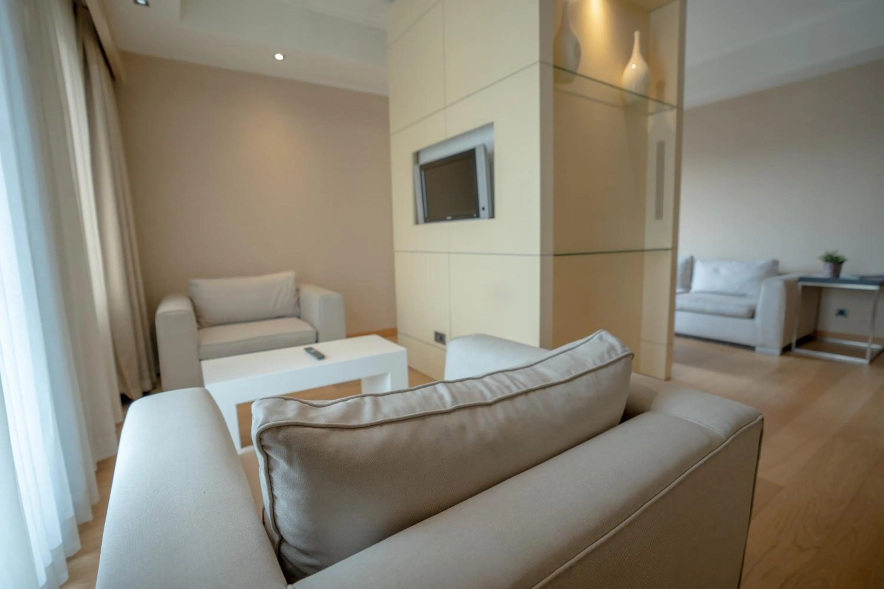 TV and multimedia in Sundance Hotel Istanbul