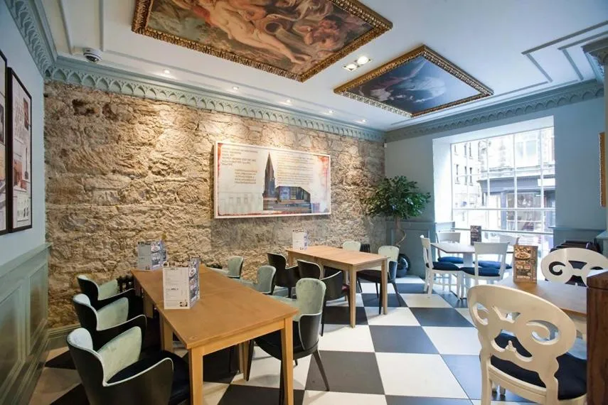 Restaurant/places to eat in The Guildhall and Linen Exchange Wetherspoon