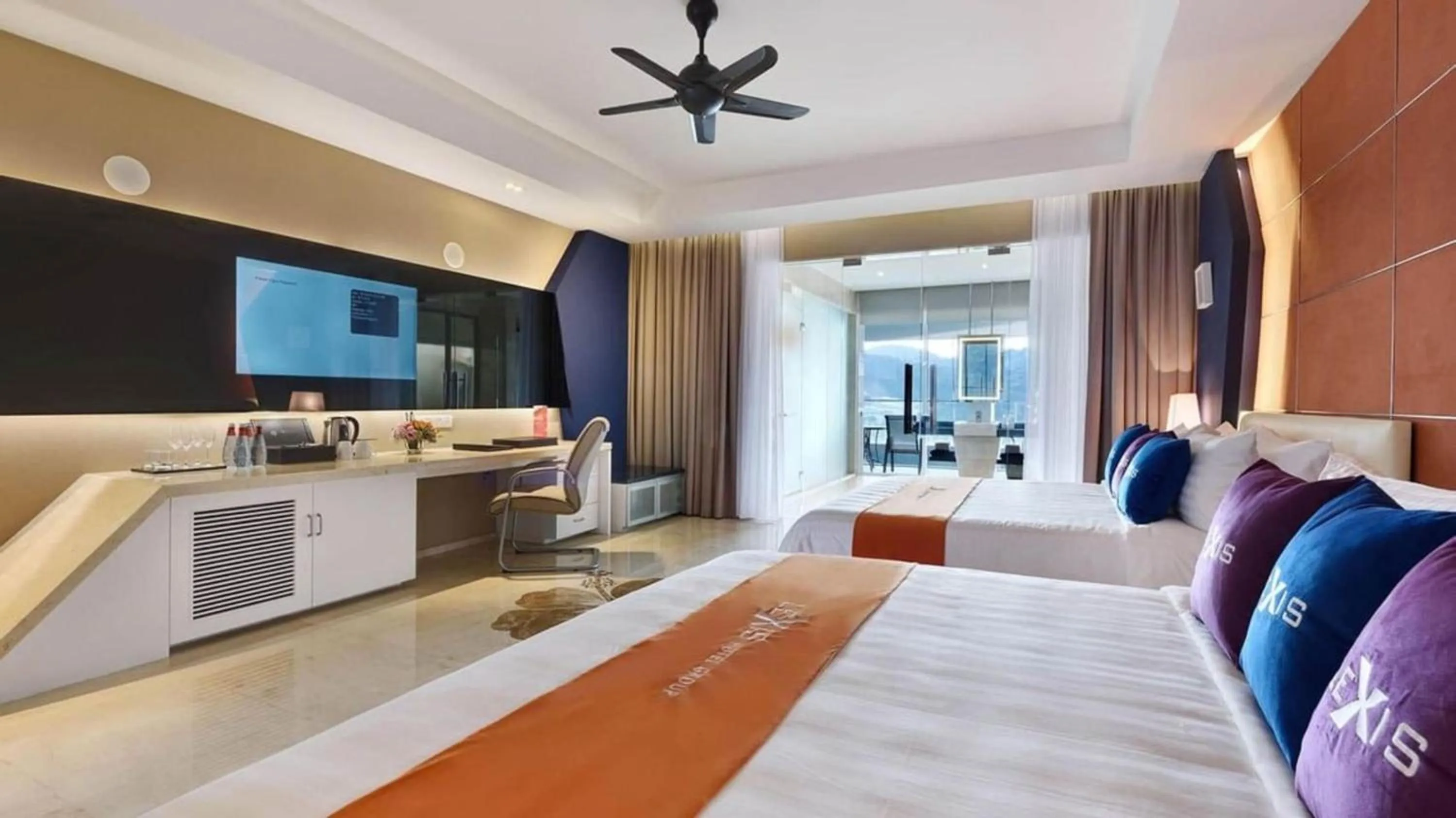 Photo of the whole room, Bed in Lexis Suites Penang