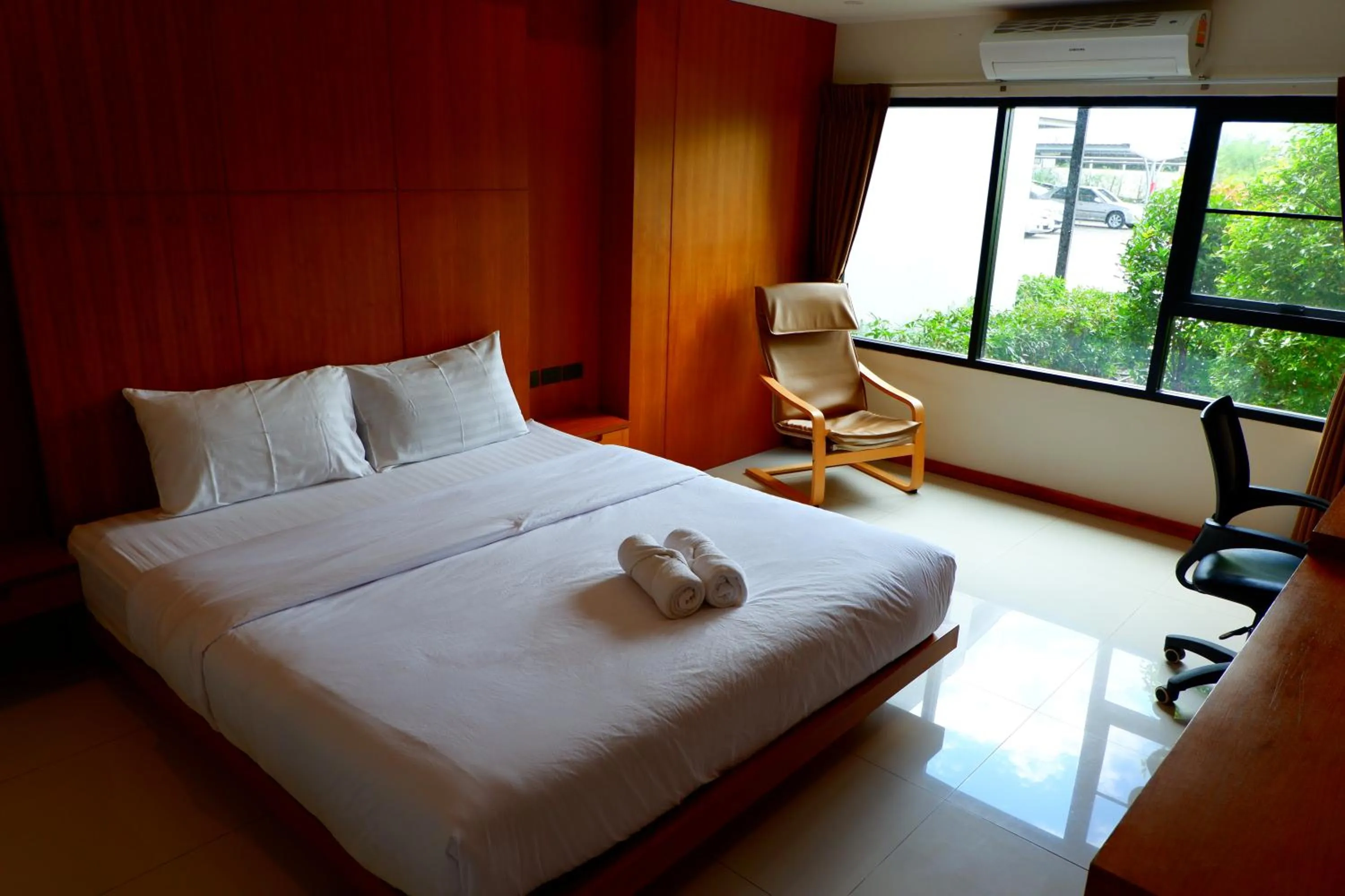 Photo of the whole room, Bed in The D257 Hotel