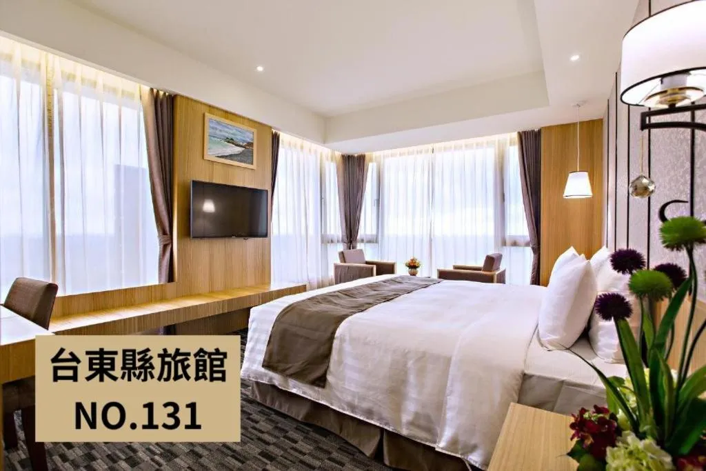 Photo of the whole room, Bed in Kaishen Starlight Hotel