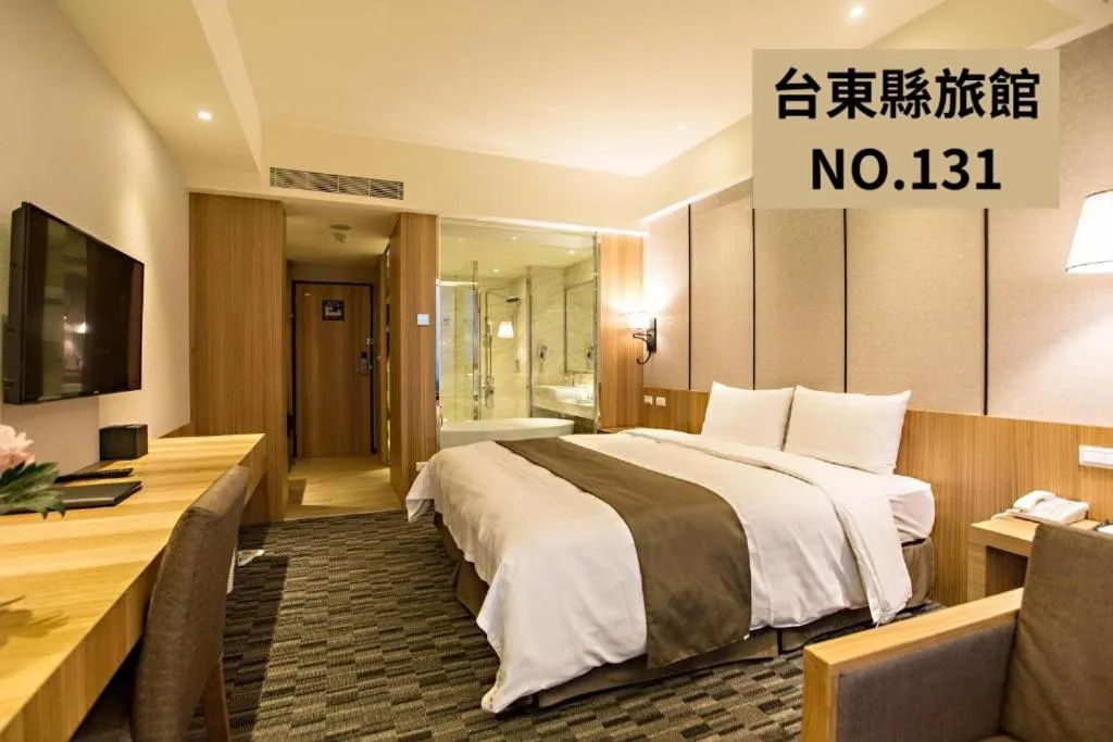 Photo of the whole room, Bed in Kaishen Starlight Hotel