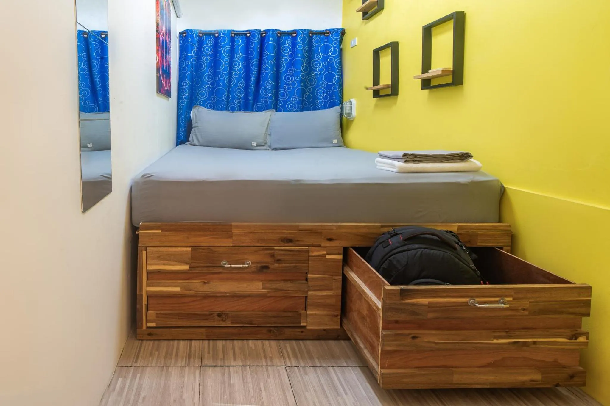 Bed in See Sea Backpackers House