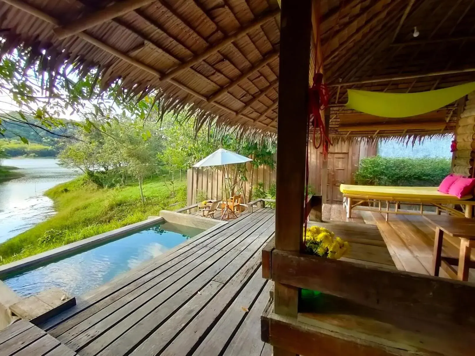 Water Front Villa with Private Pool in Thap Pala Cottage Water Front Villa with Private Pool in Thap Pala Cottage