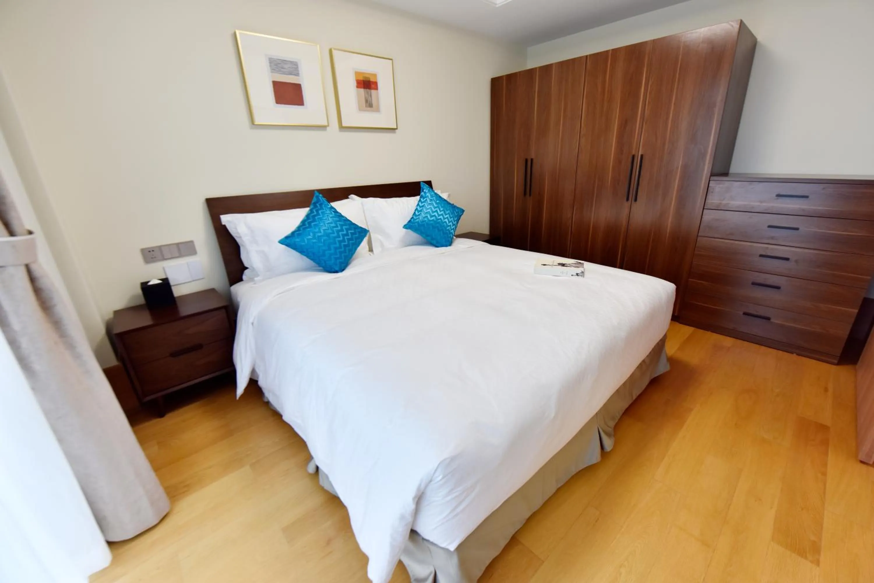 Bed in Green Court Place Jingqiao Middle Ring Shanghai