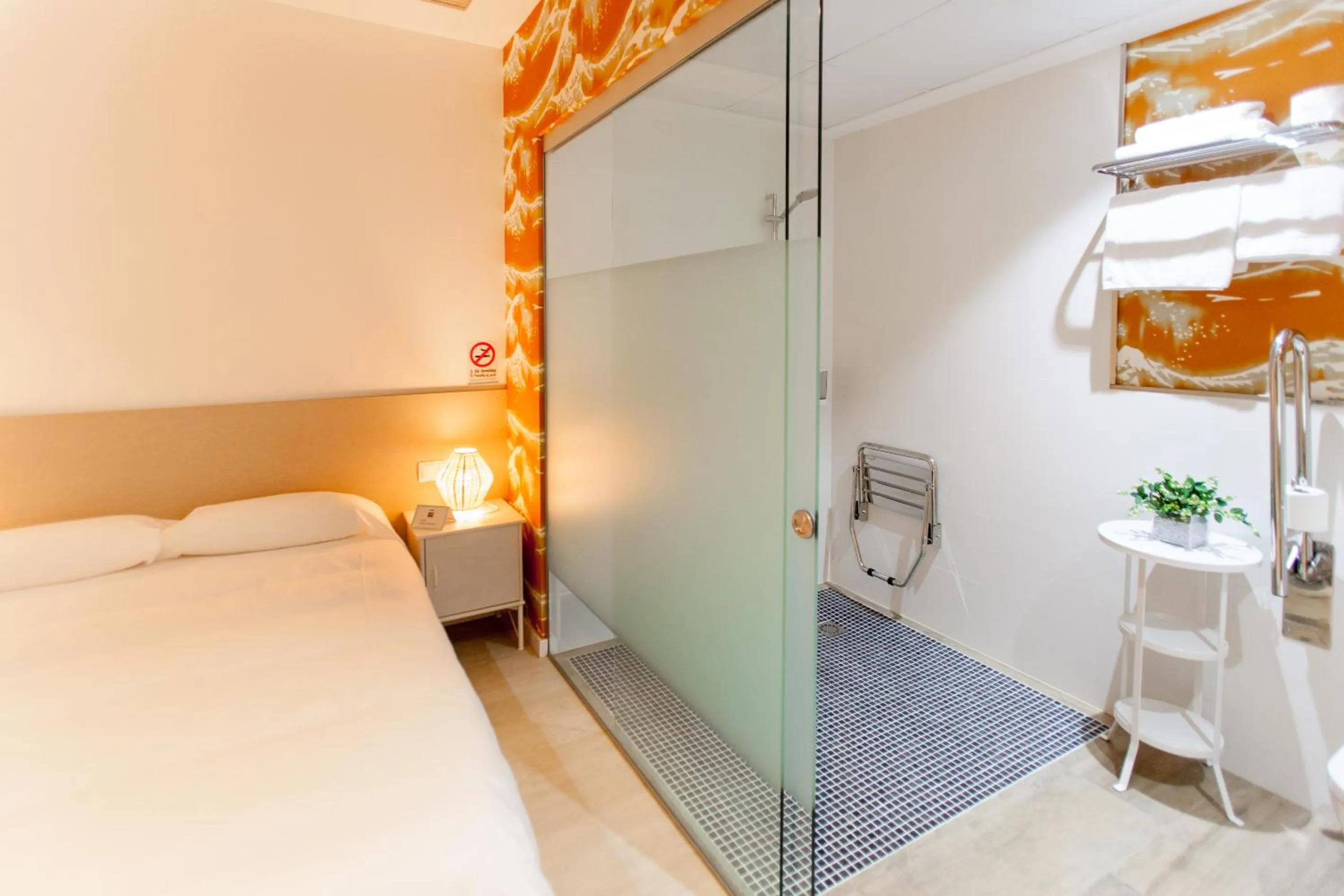 Photo of the whole room, Bed in Host & Home