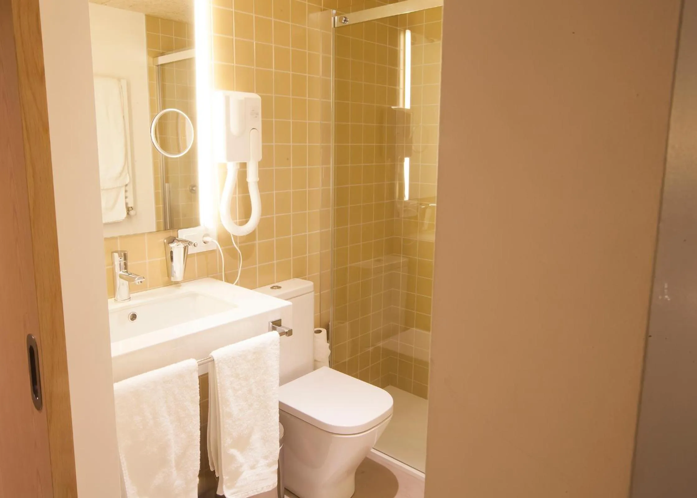 Bathroom in Hotel A Pamplona