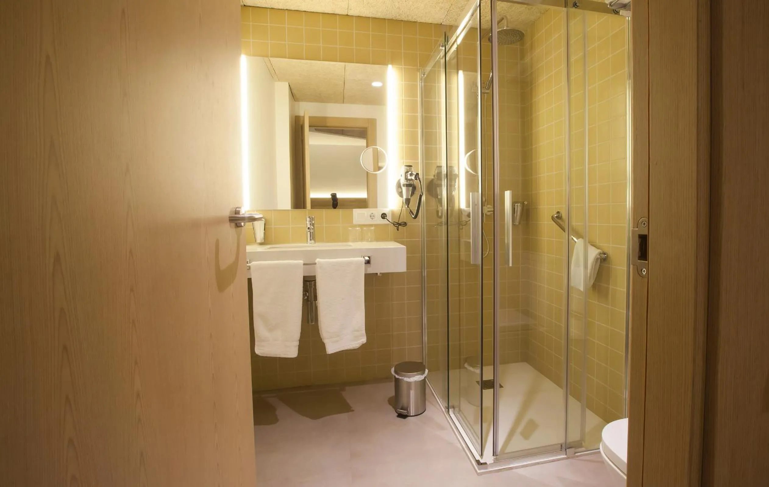 Bathroom in Hotel A Pamplona