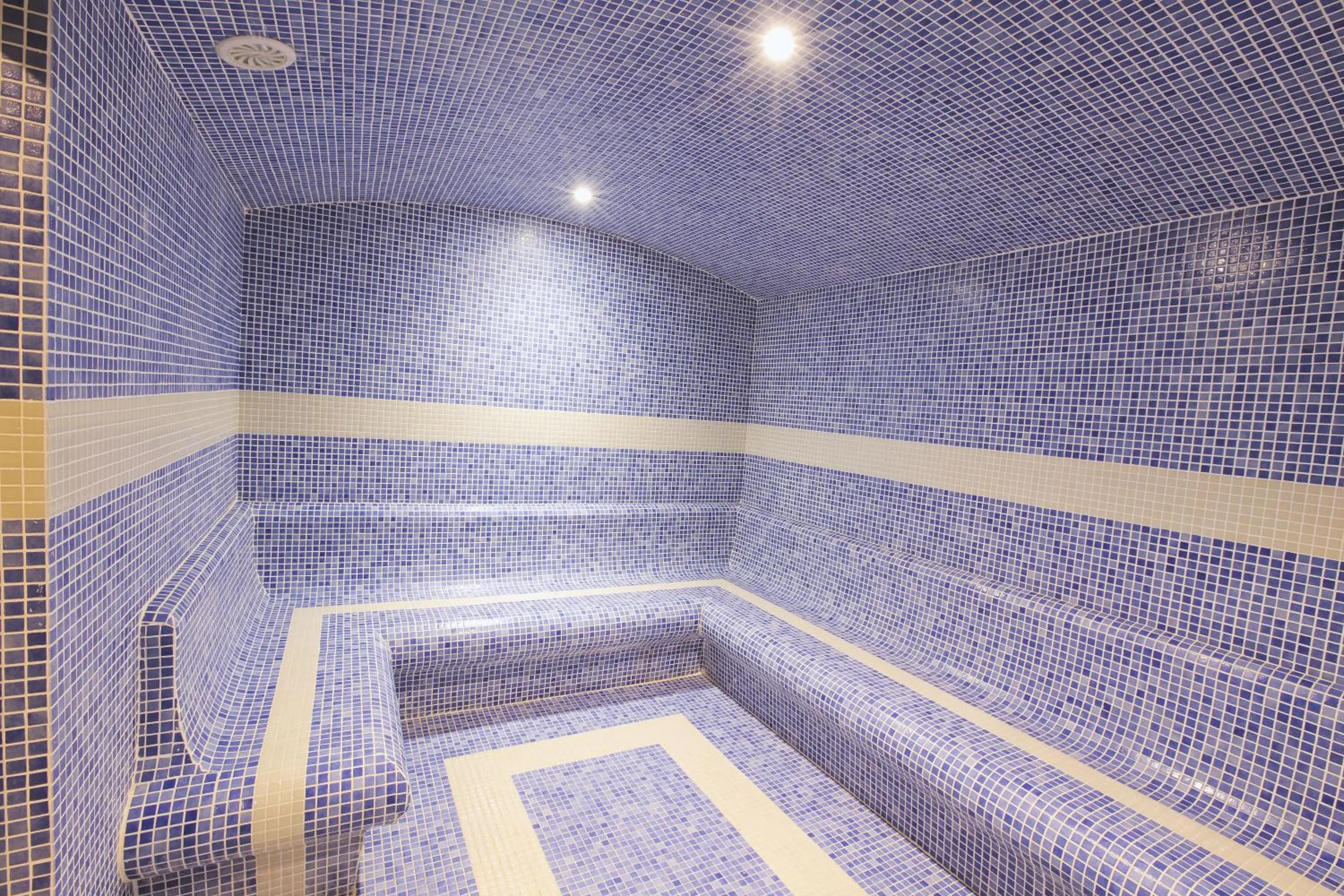 Steam room in Serenity Suites Istanbul Airport