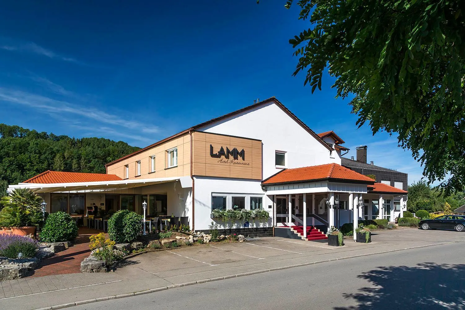 Facade/entrance in Hotel Restaurant Lamm