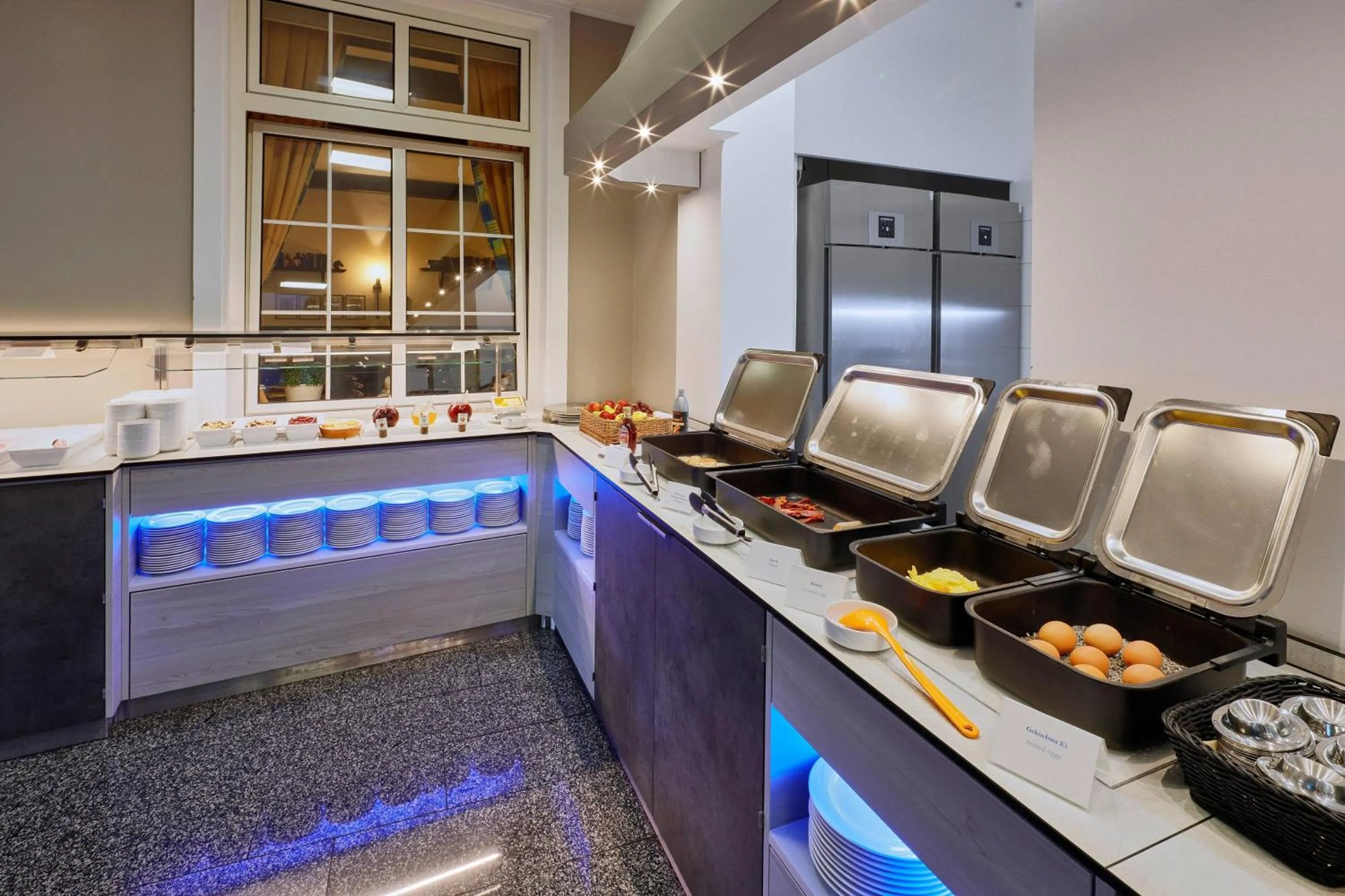 Buffet breakfast in Hotel Wiehberg