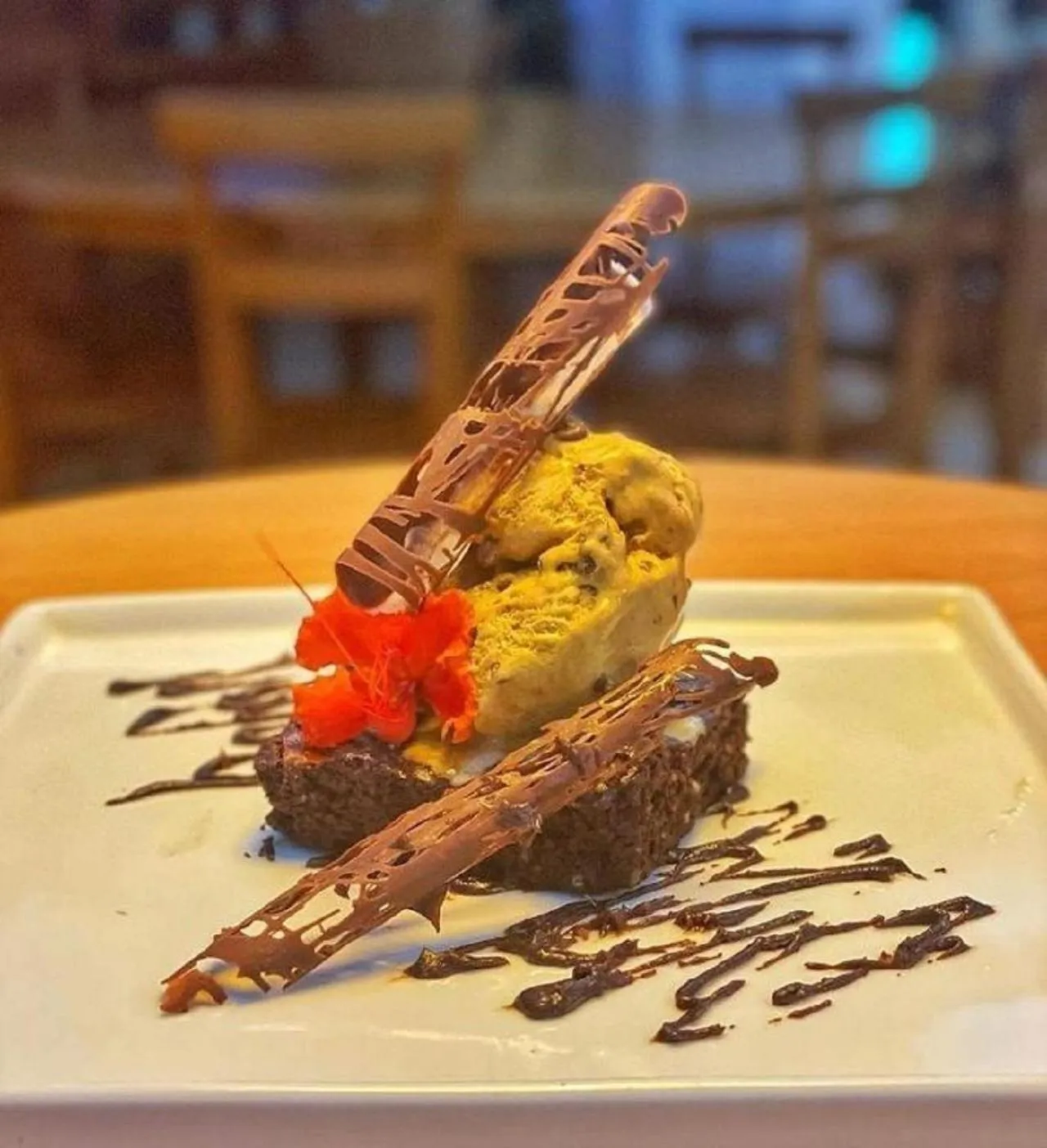 Restaurant/places to eat in Hotel Espadarte