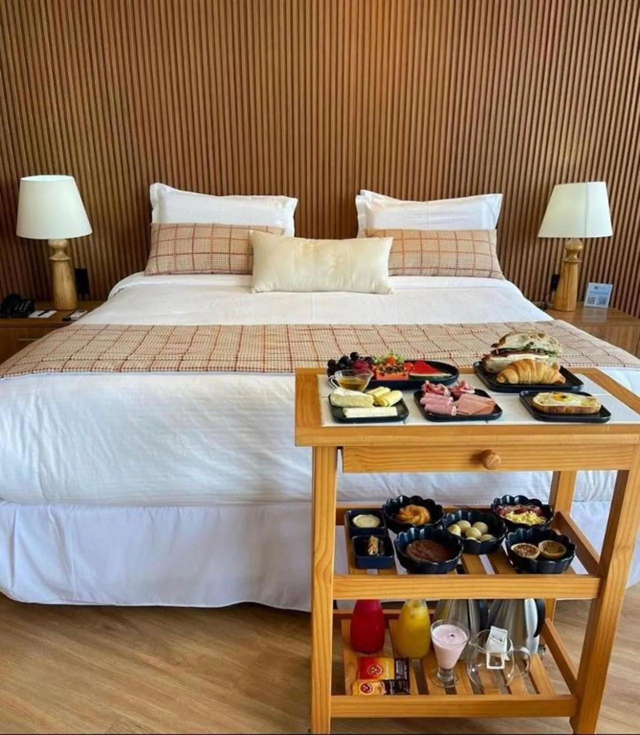 VIP, Bed in Hotel Espadarte