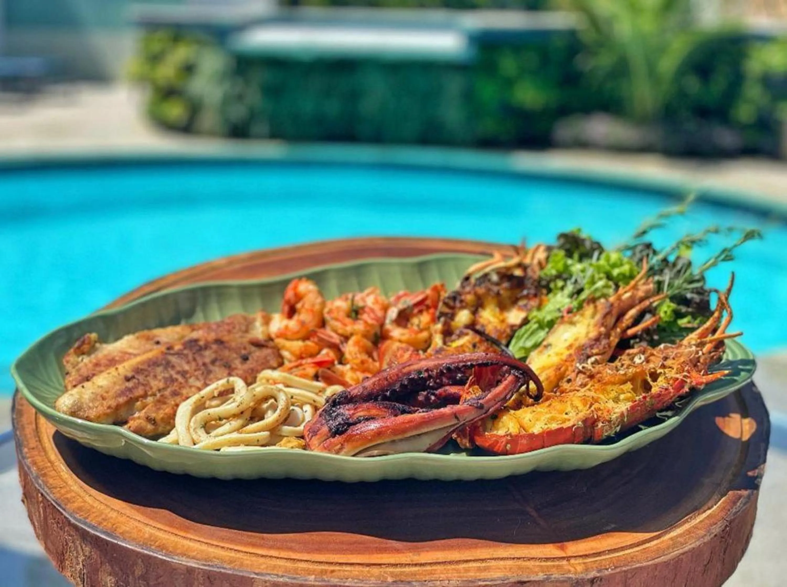 Restaurant/places to eat in Hotel Espadarte