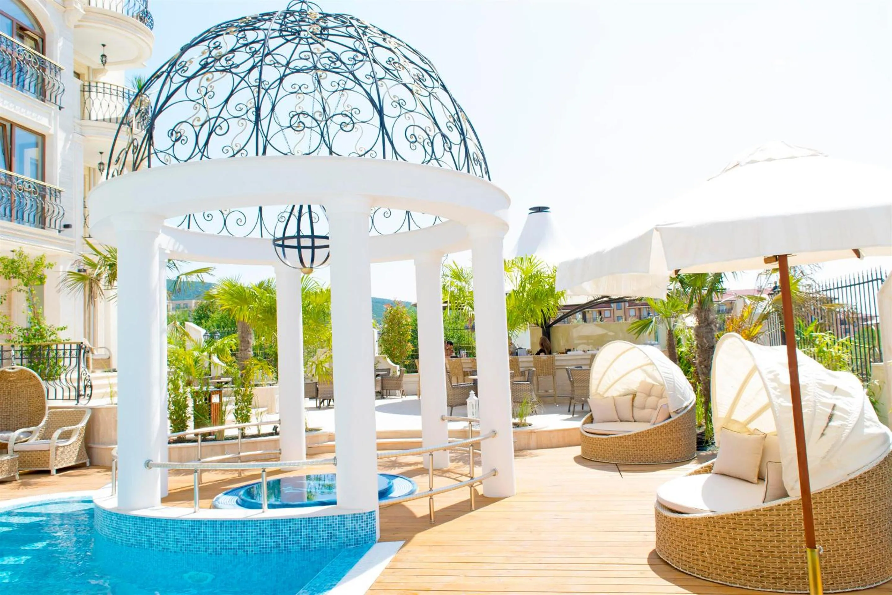 Garden in Harmony Suites Saint Vlas