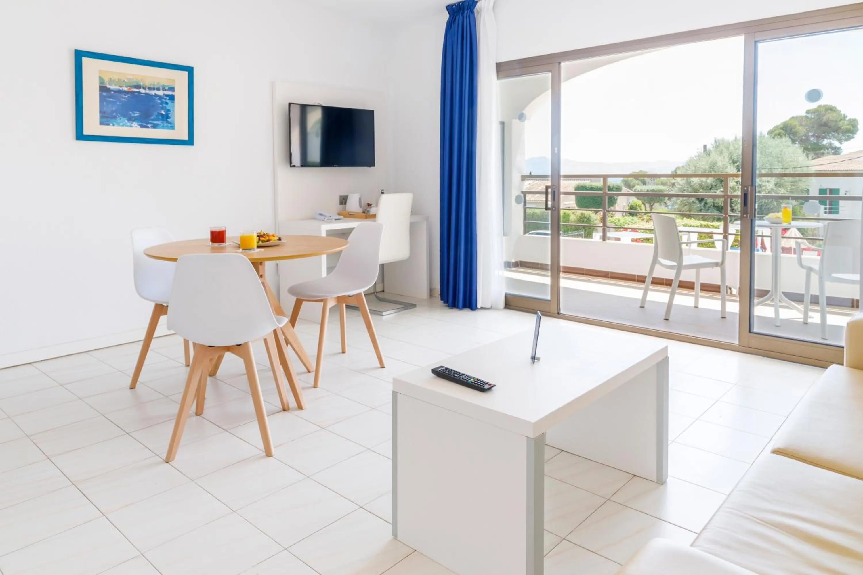 Coffee/tea facilities in Mar Hotels Alcanada