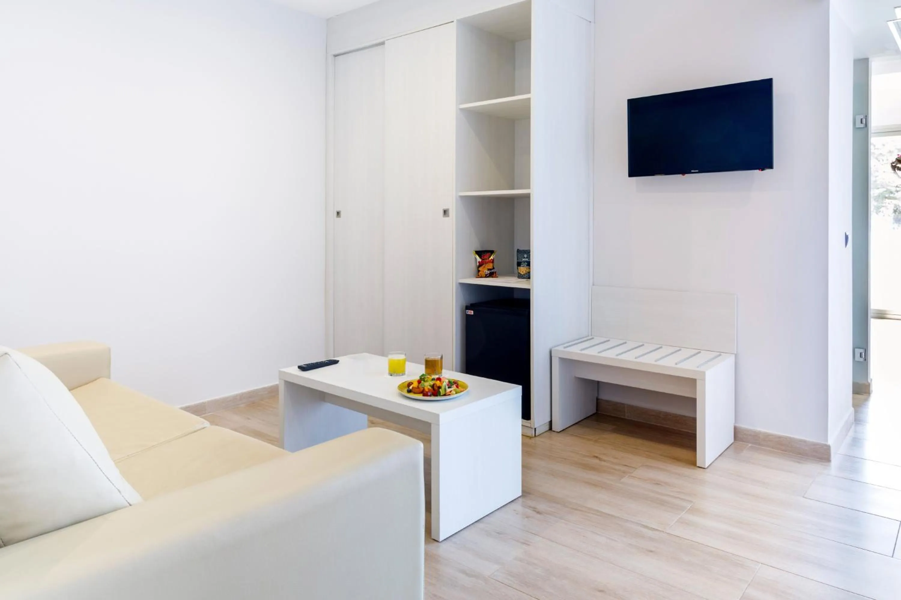 Seating area in Alcanada Golf Hotel