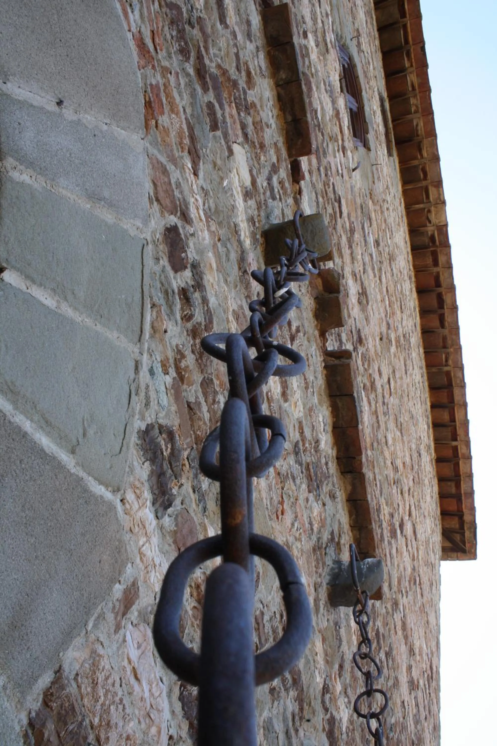 Property building in Castello di Mugnana