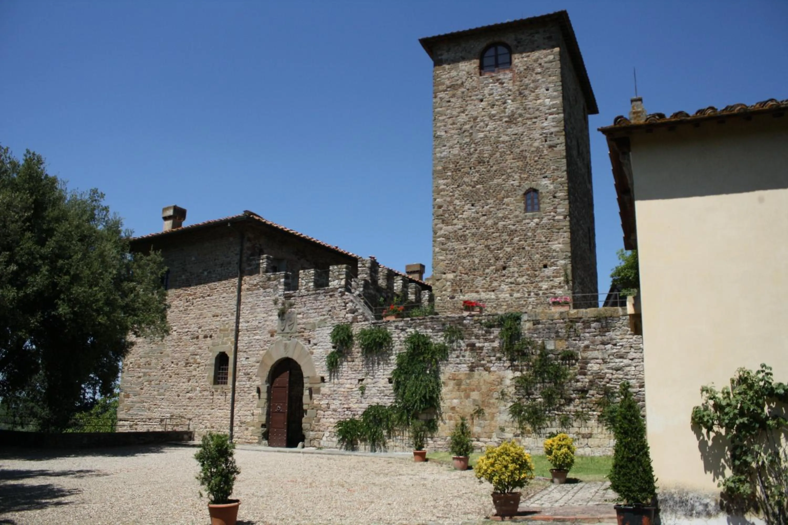 Facade/entrance in Castello di Mugnana