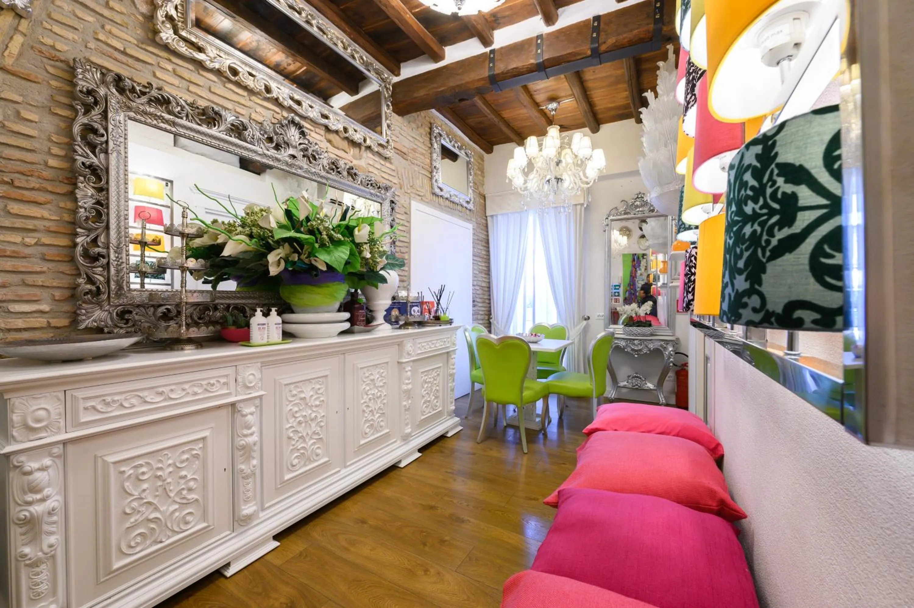 Facade/entrance in Domus Spagna Frattina