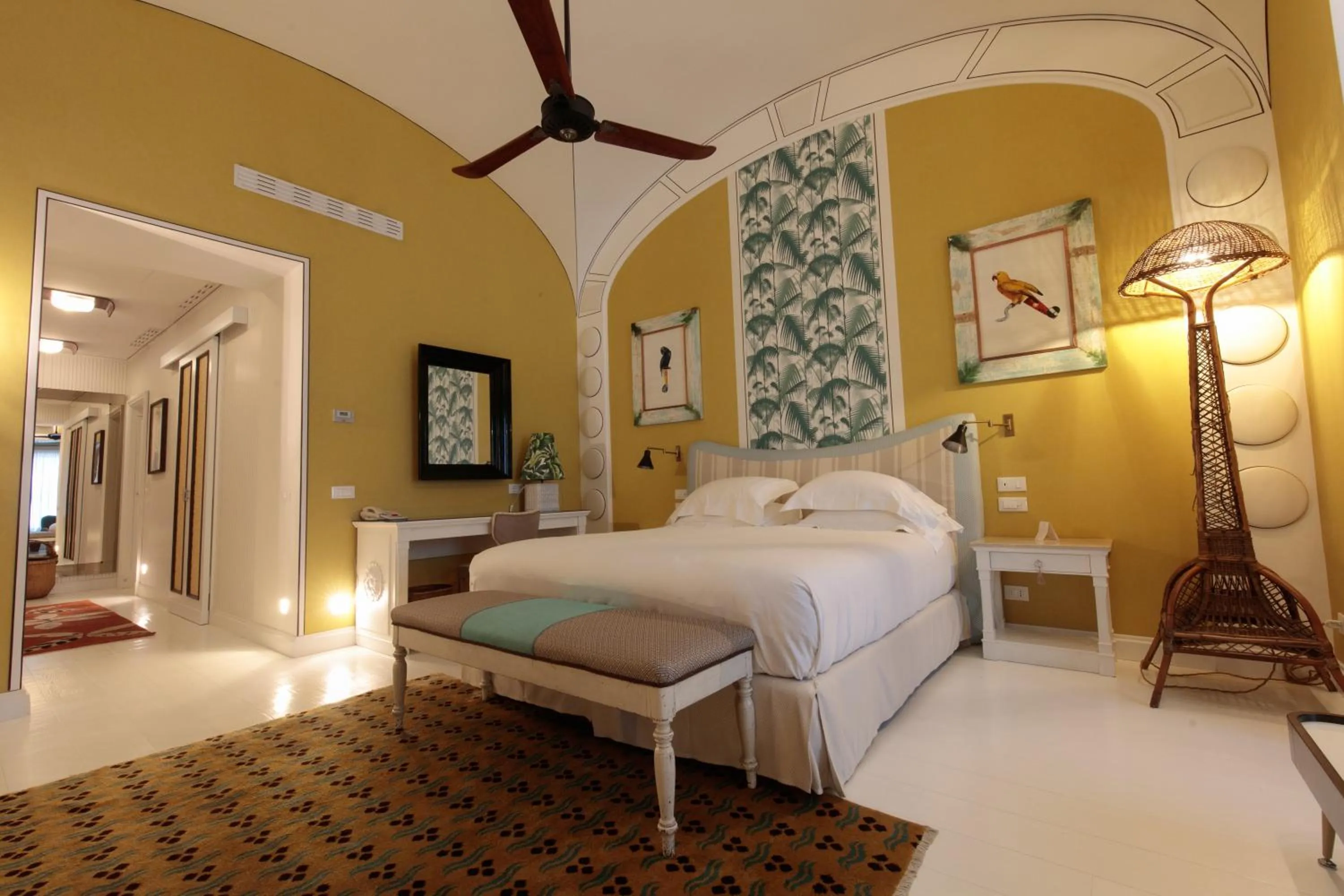 Bed in Capri Tiberio Palace - The Leading Hotels of the World